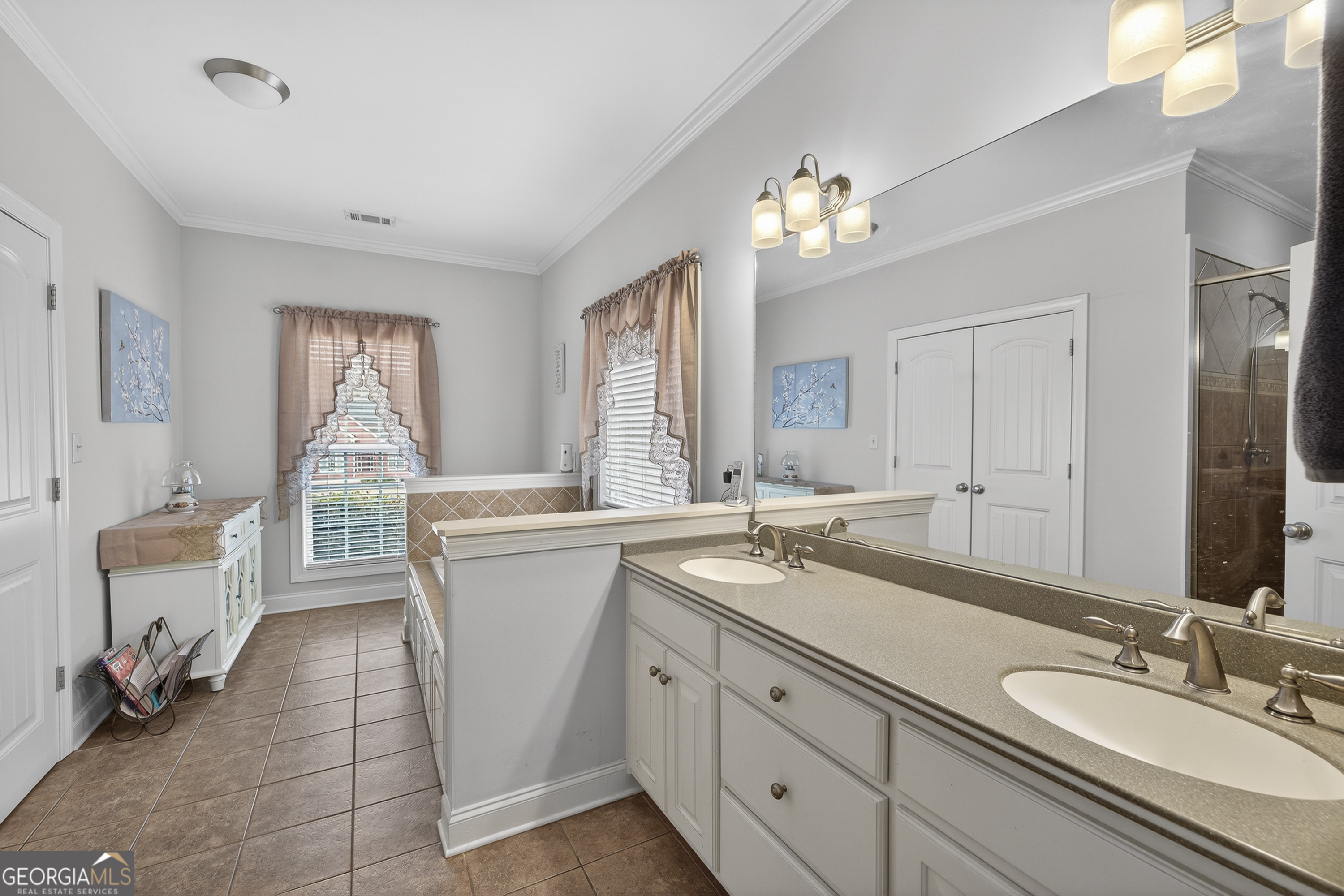 195 Surrey Chase Drive