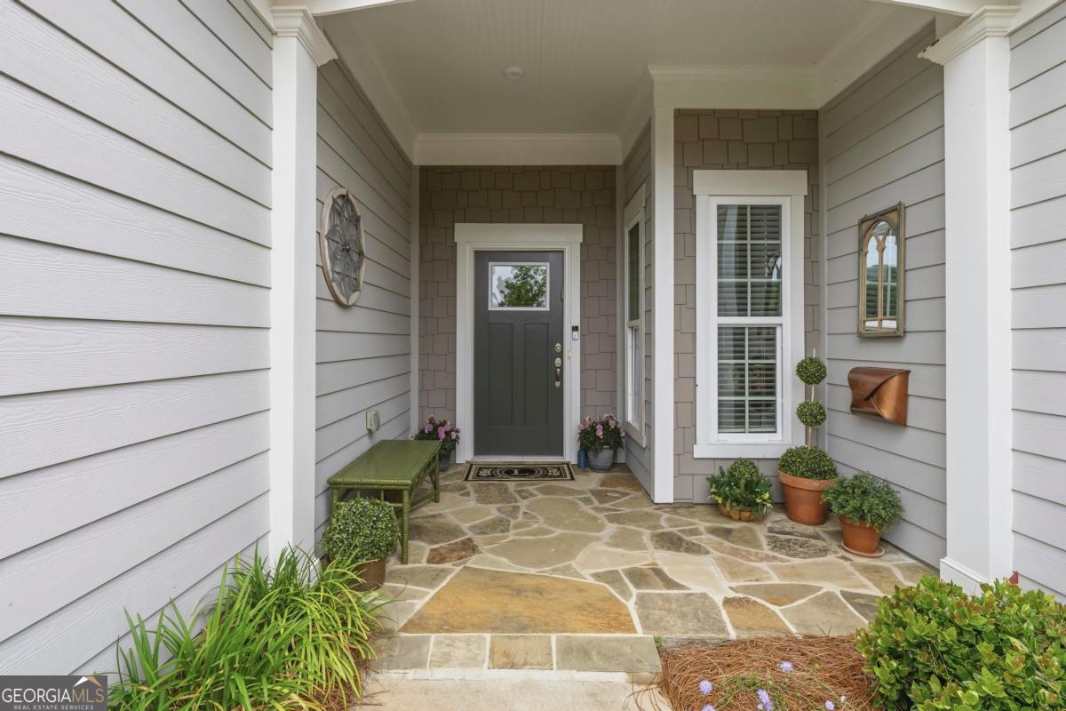 1020 Lake Terrace Bend