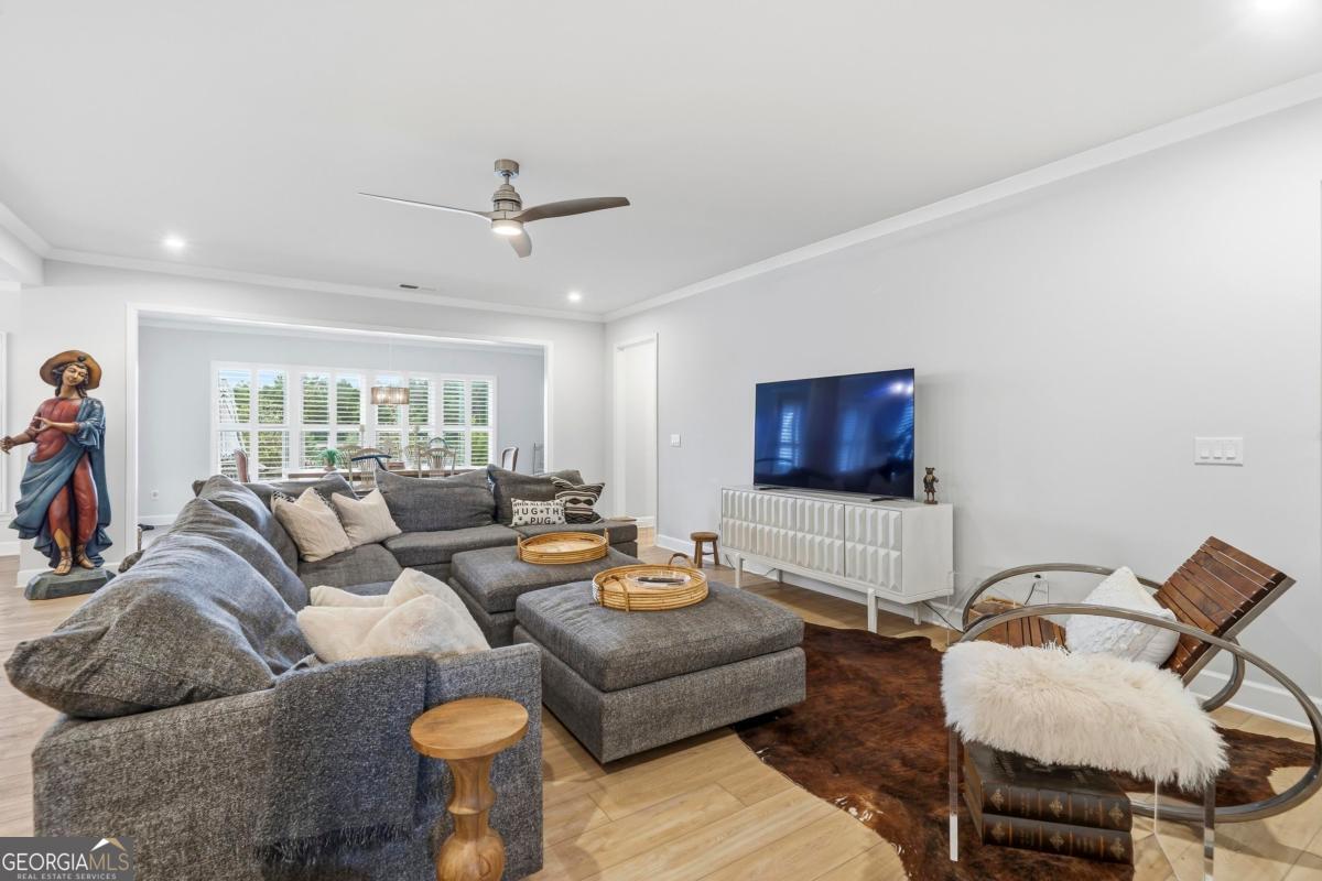 1020 Lake Terrace Bend