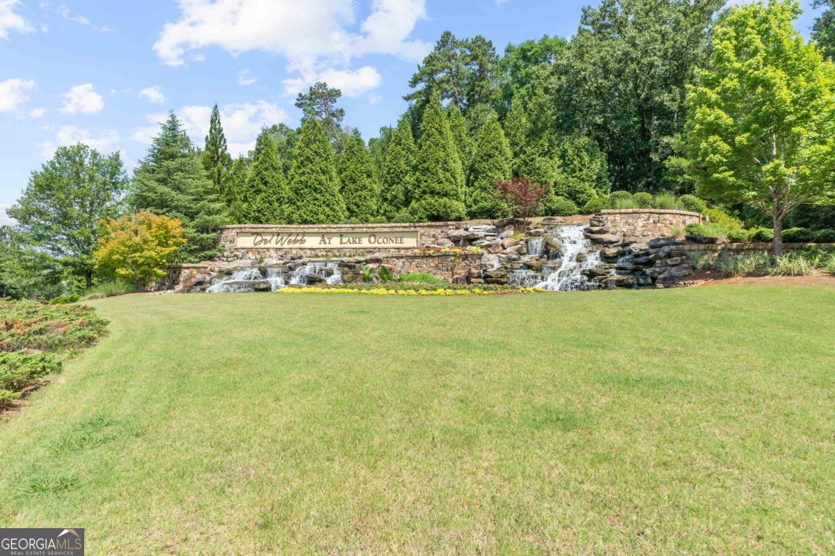 1020 Lake Terrace Bend