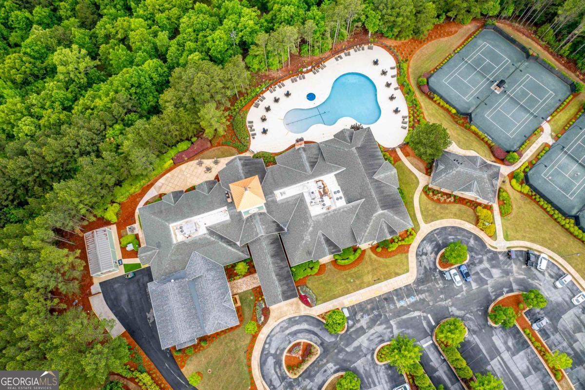 1020 Lake Terrace Bend