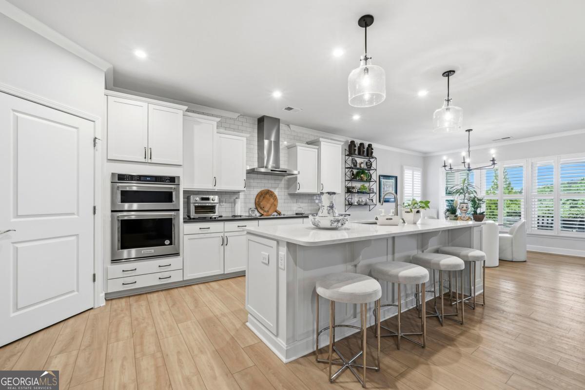 1020 Lake Terrace Bend