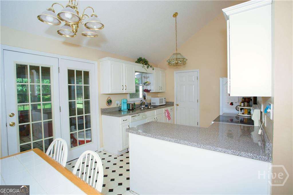 64 Post Oak Circle