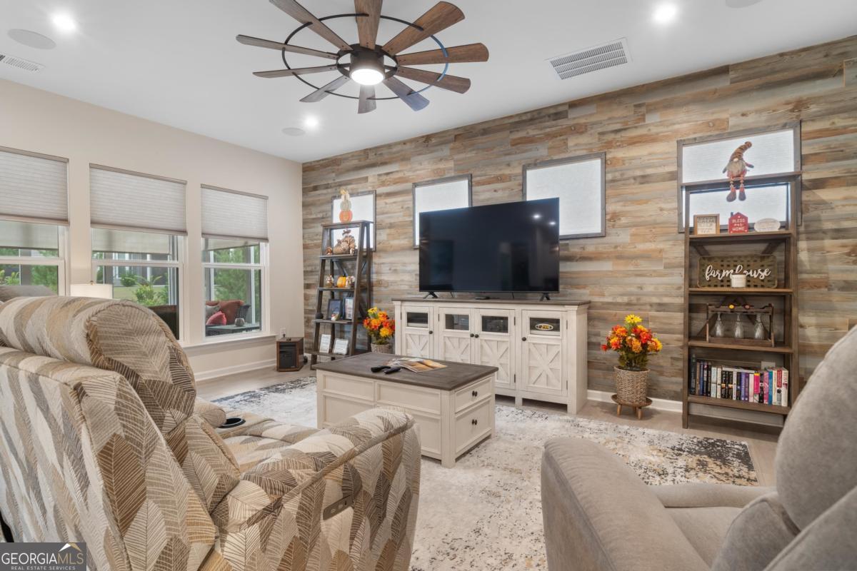 1081 Southwood Way