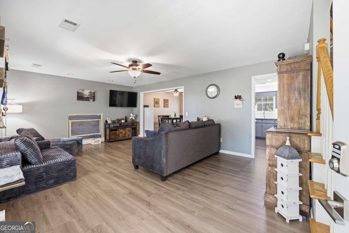 284 Poplar Creek Road