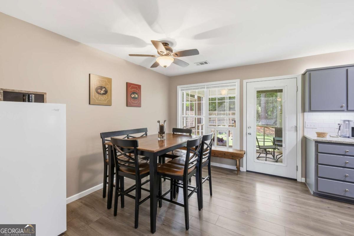 284 Poplar Creek Road