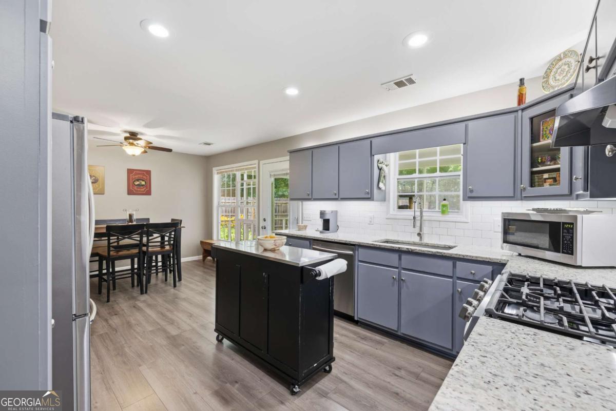 284 Poplar Creek Road