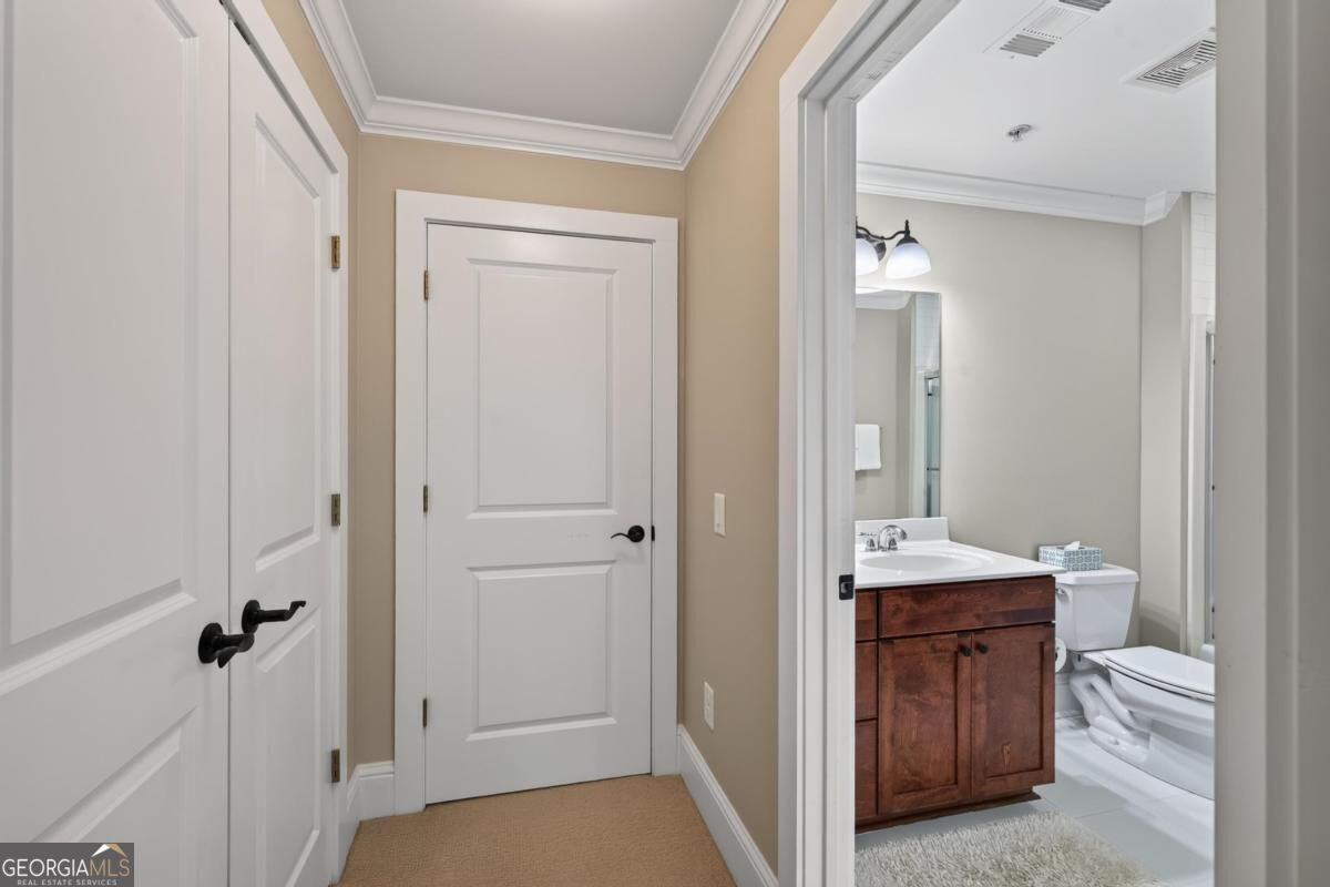 1020 F Creekside # F