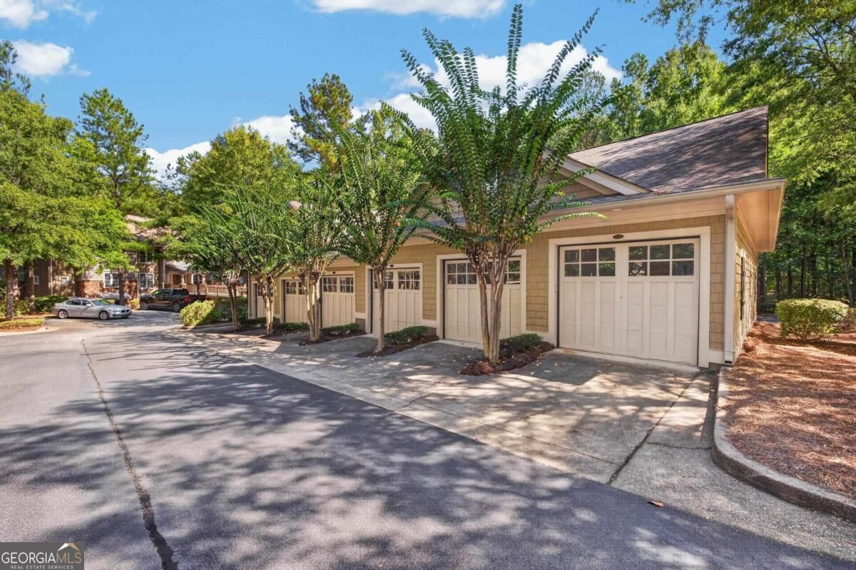 1020 F Creekside # F