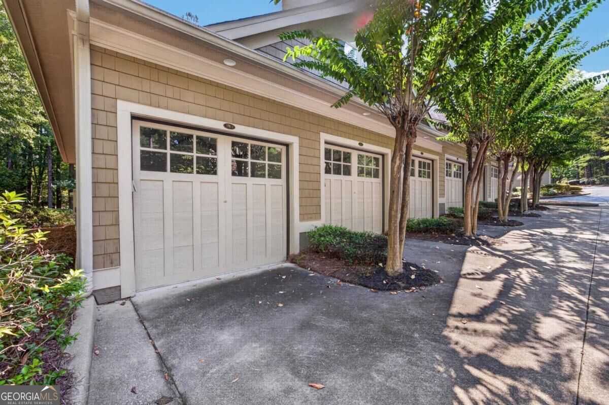 1020 F Creekside # F