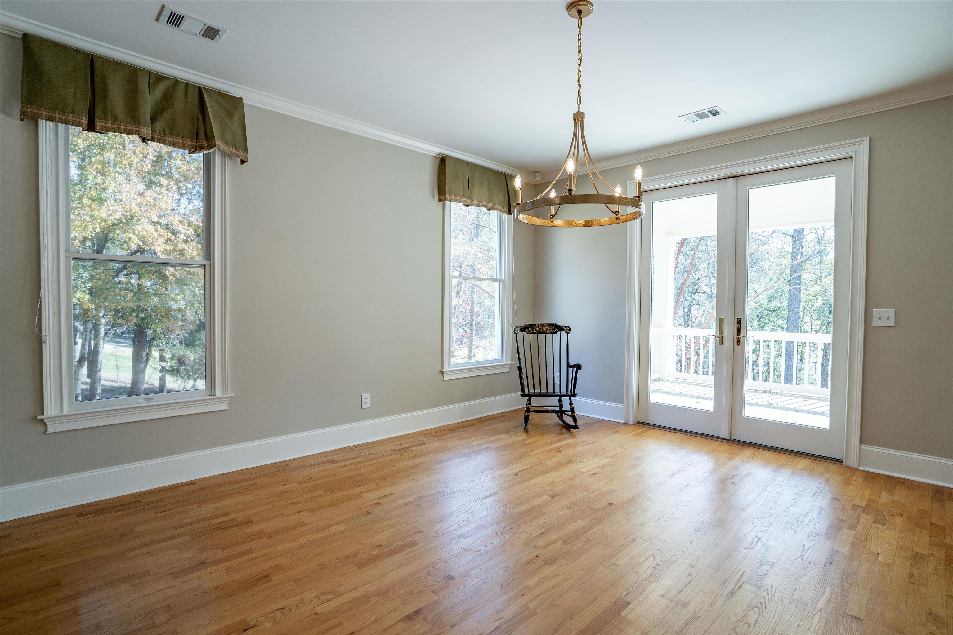 1221 CEDAR RIDGE COURT