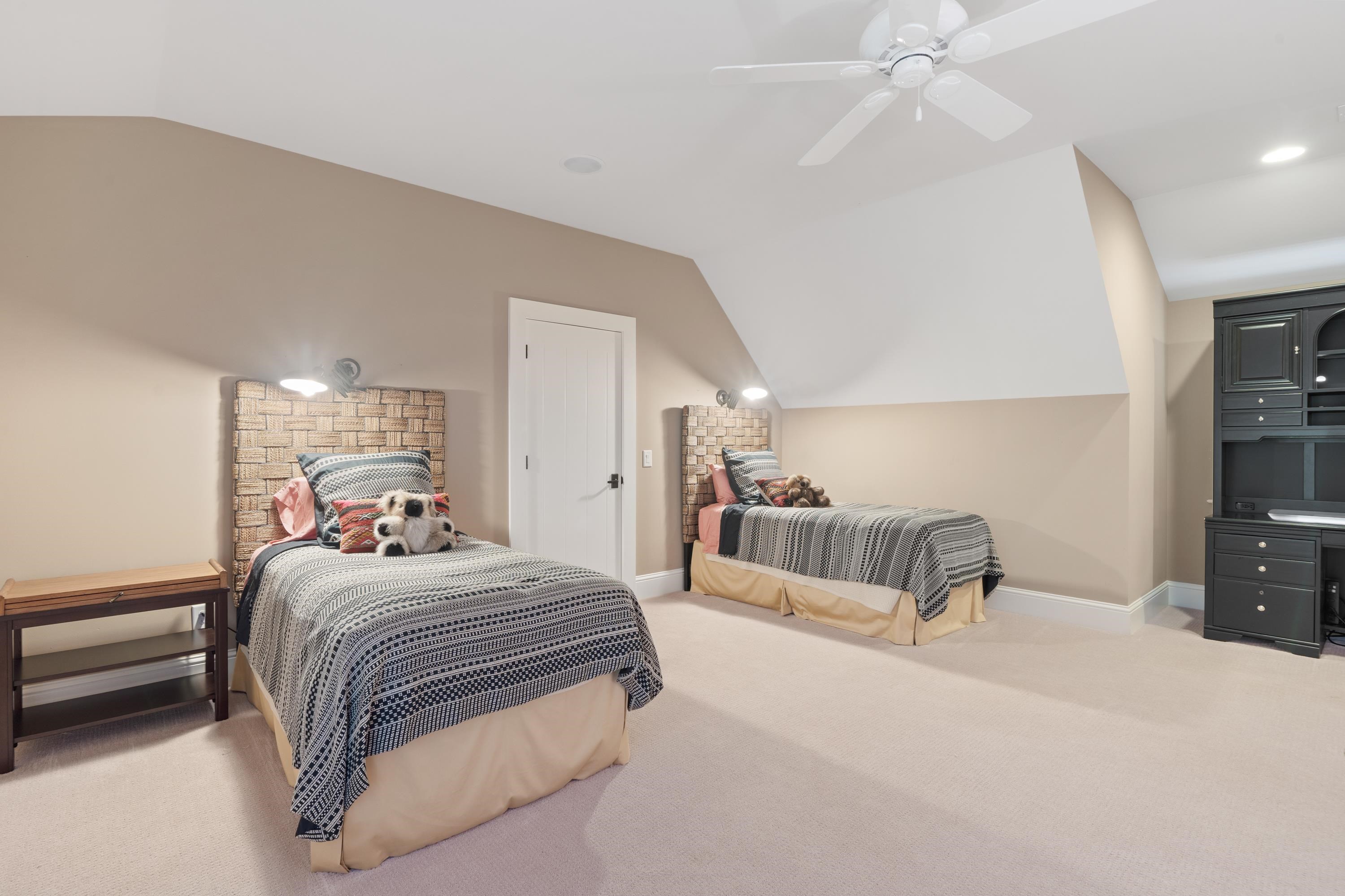 1071 TALLESSE TRAIL