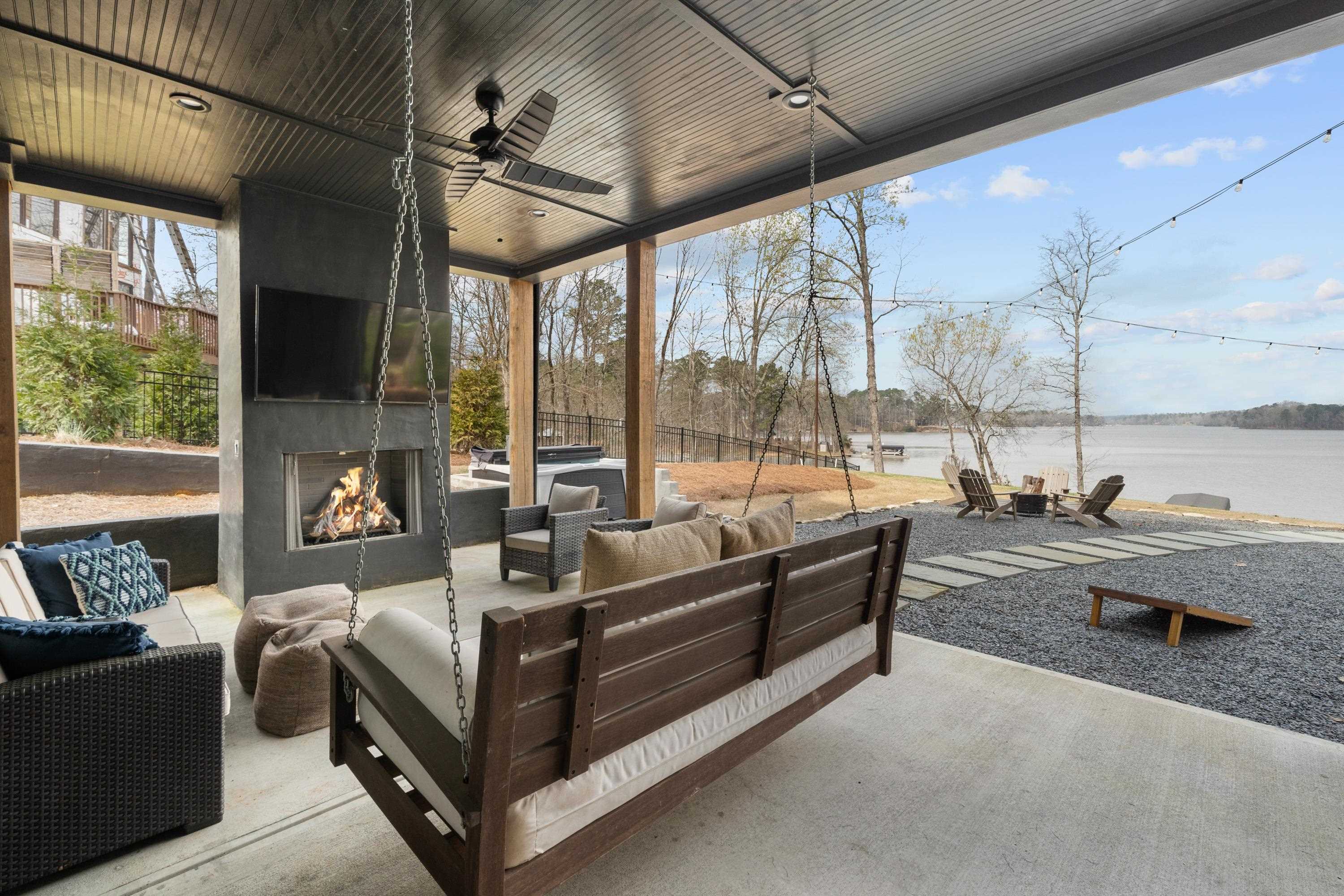 186 HICKORY POINT DRIVE