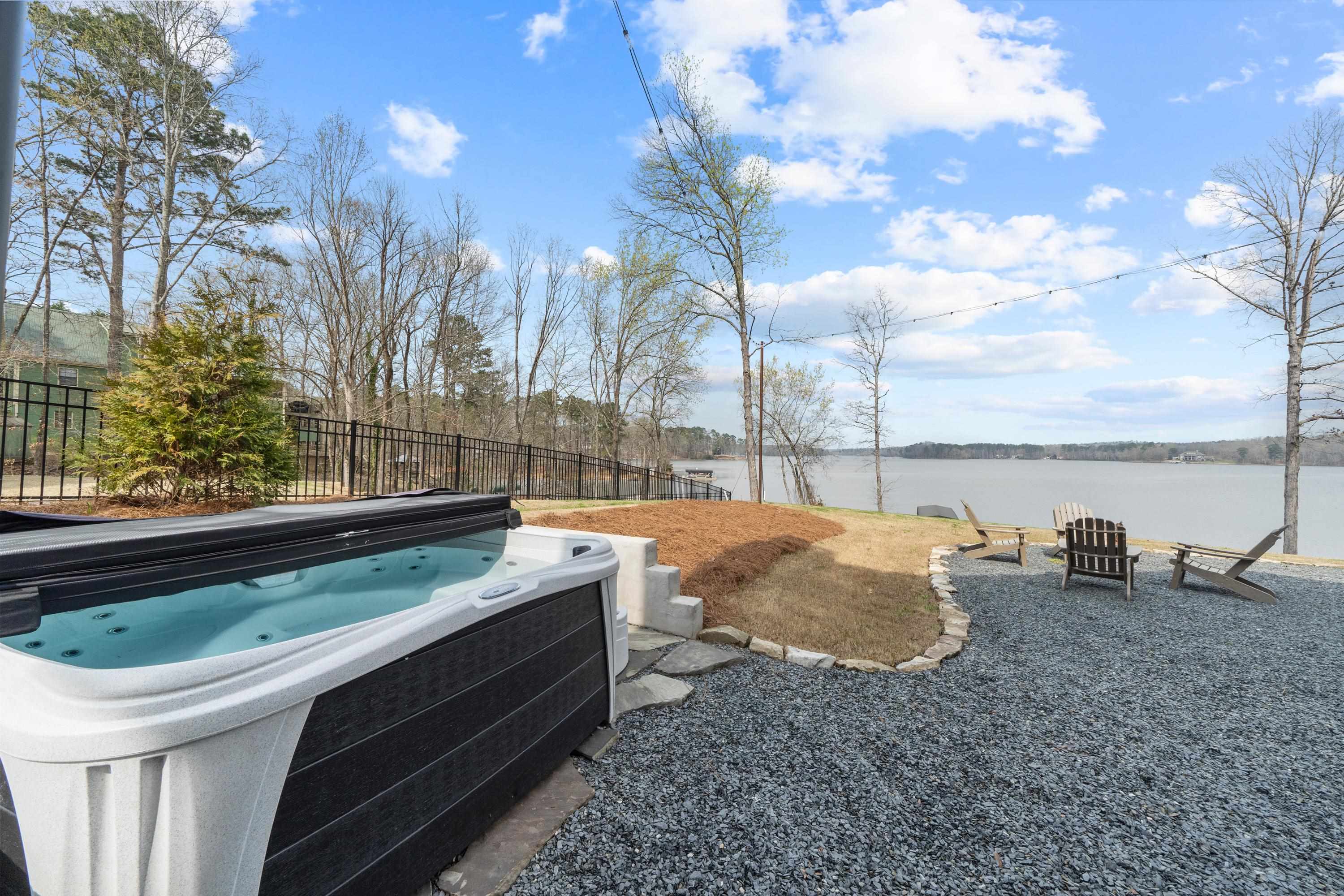 186 HICKORY POINT DRIVE