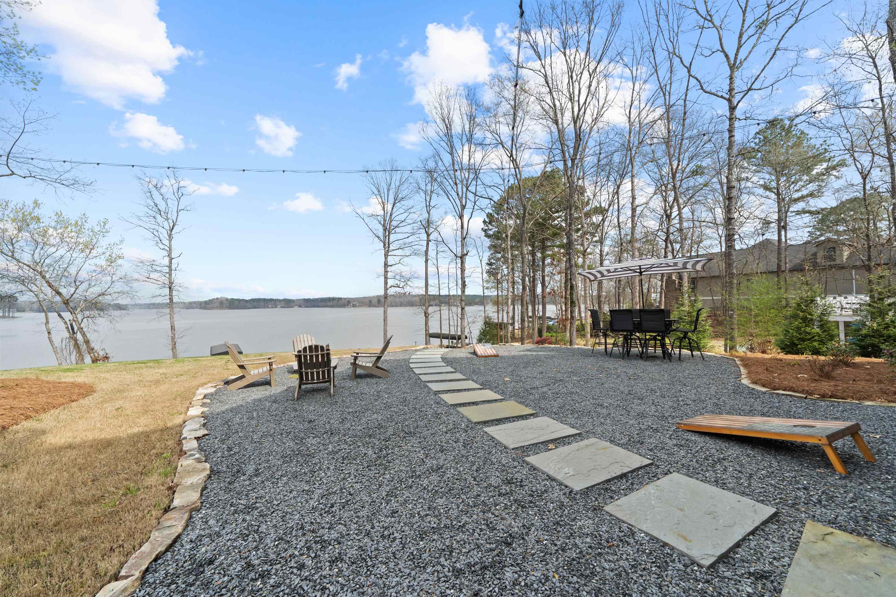 186 HICKORY POINT DRIVE