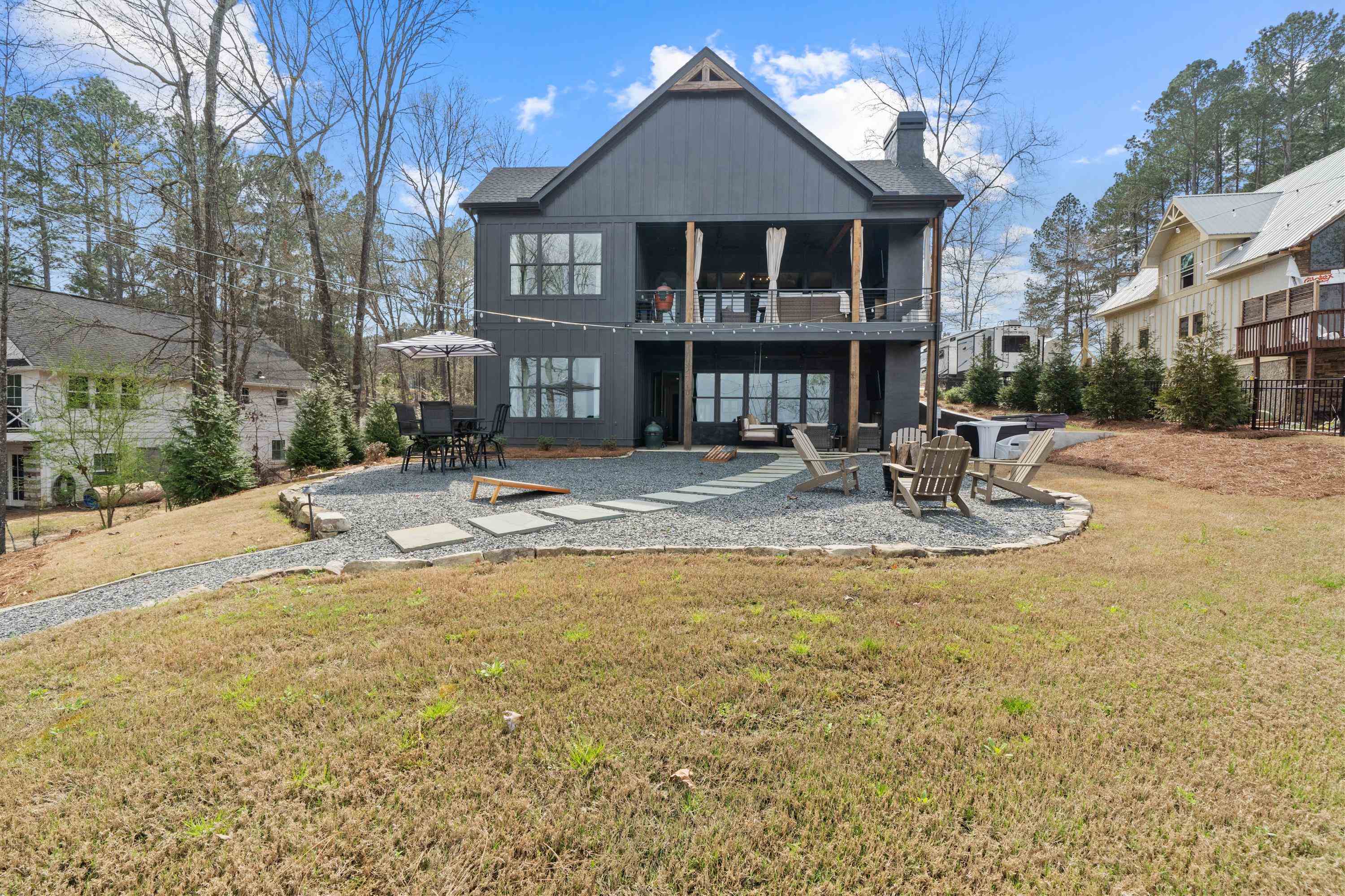 186 HICKORY POINT DRIVE