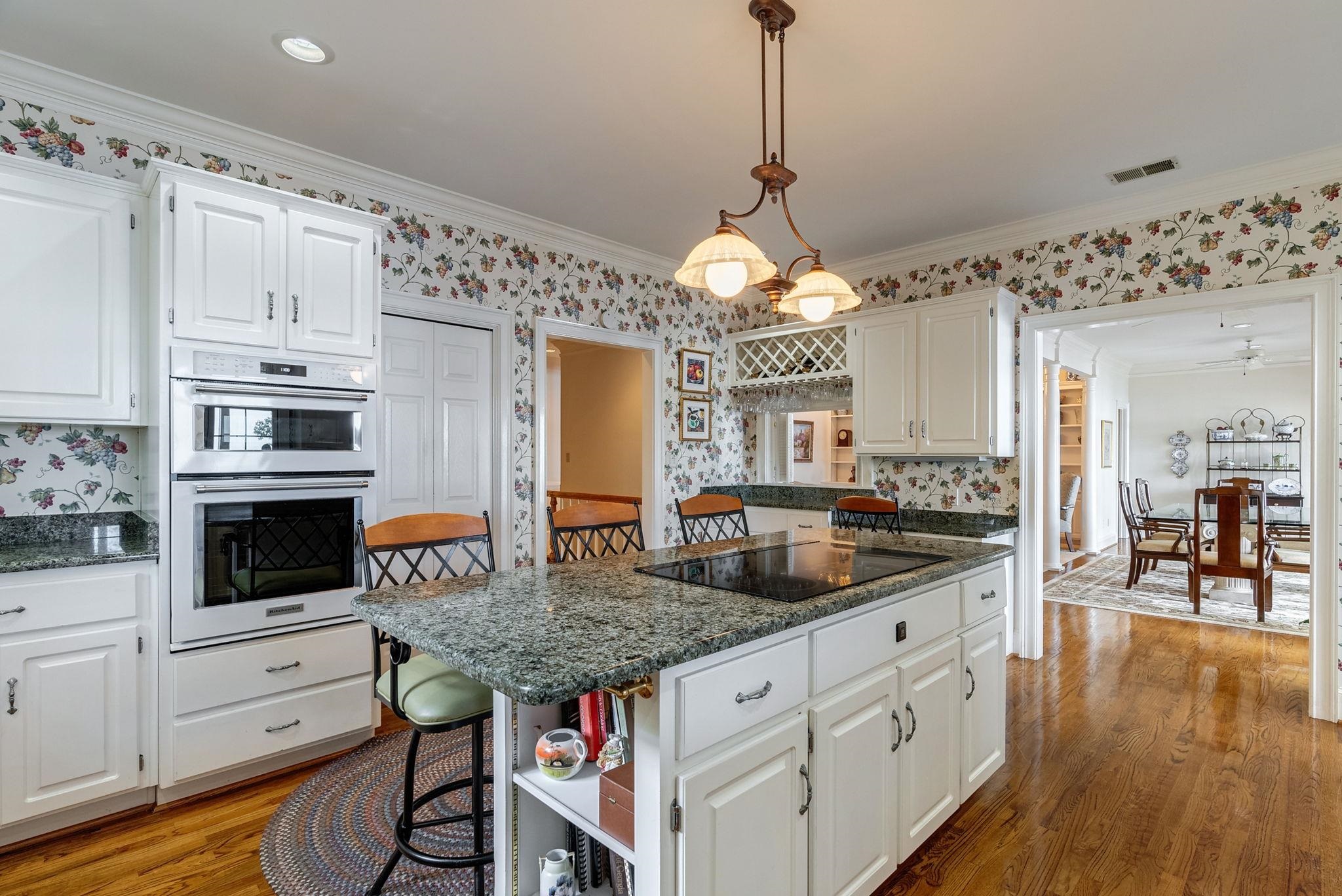 1970 GARNERS FERRY ROAD