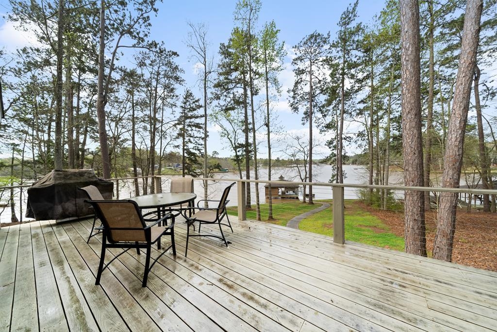 271 THOMAS DRIVE
