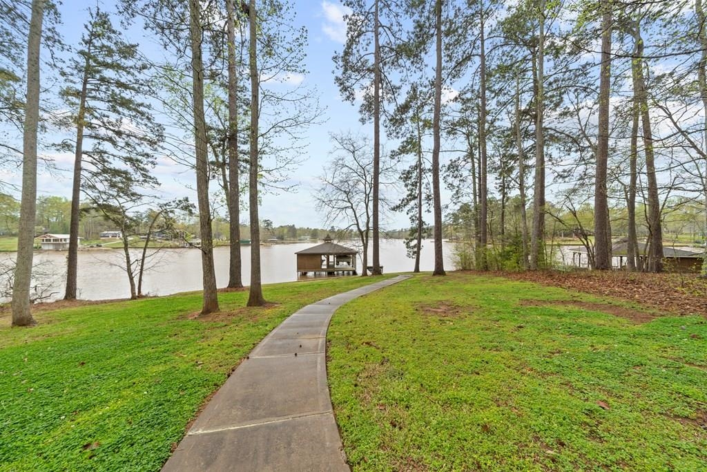 271 THOMAS DRIVE