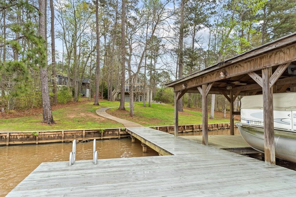 271 THOMAS DRIVE
