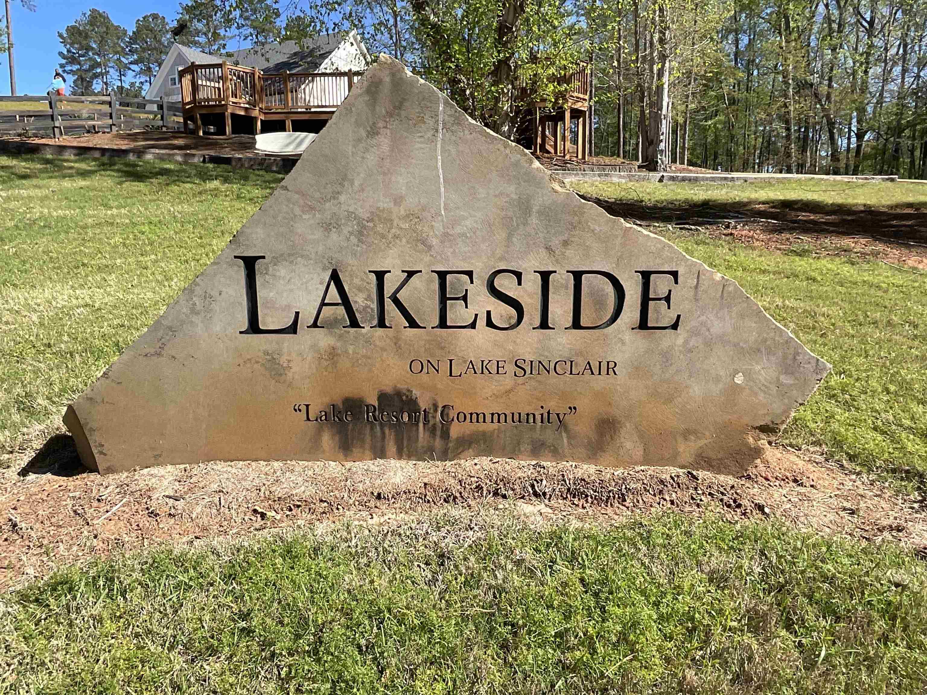 104 WATERSIDE DRIVE