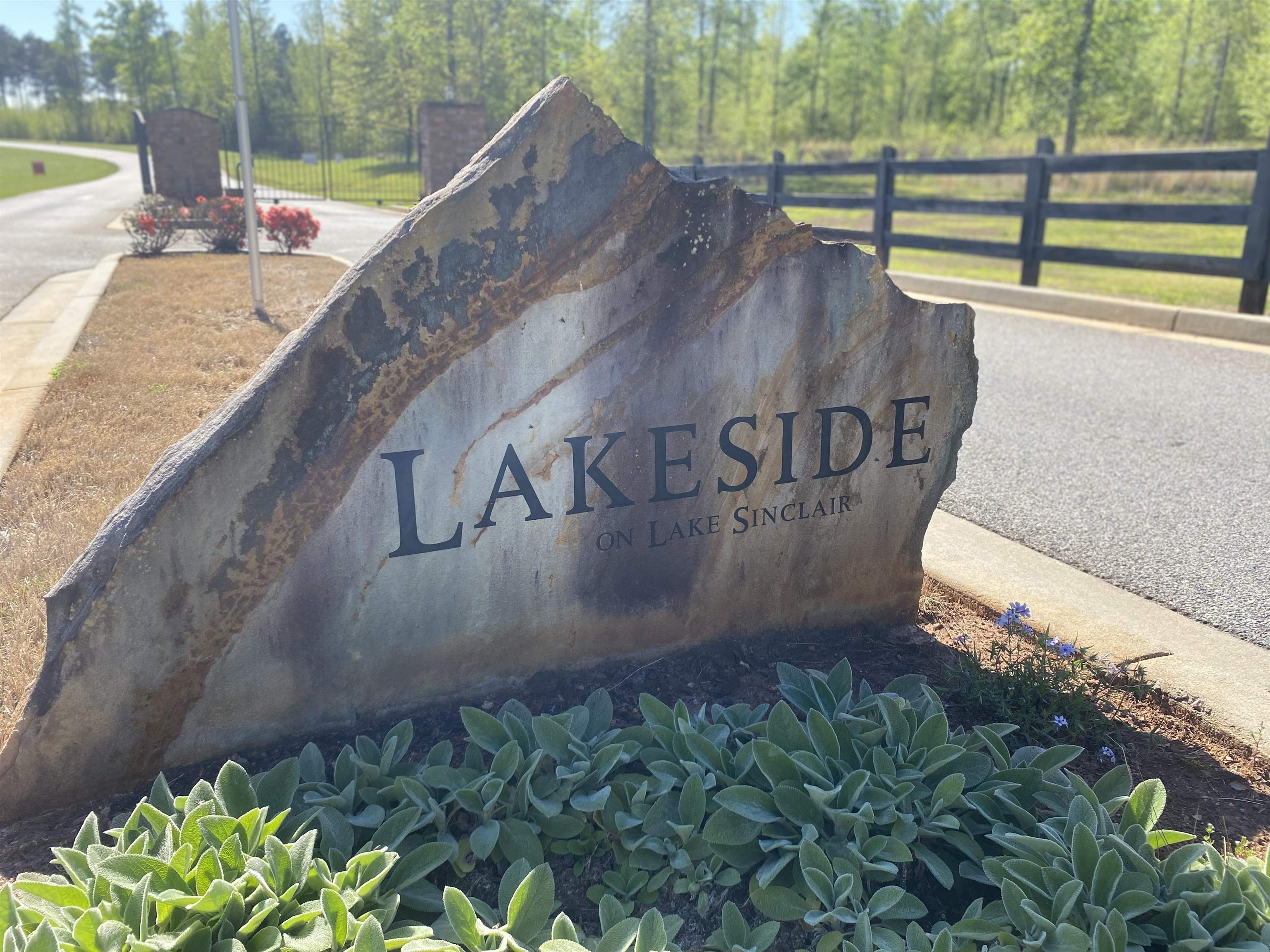 104 WATERSIDE DRIVE