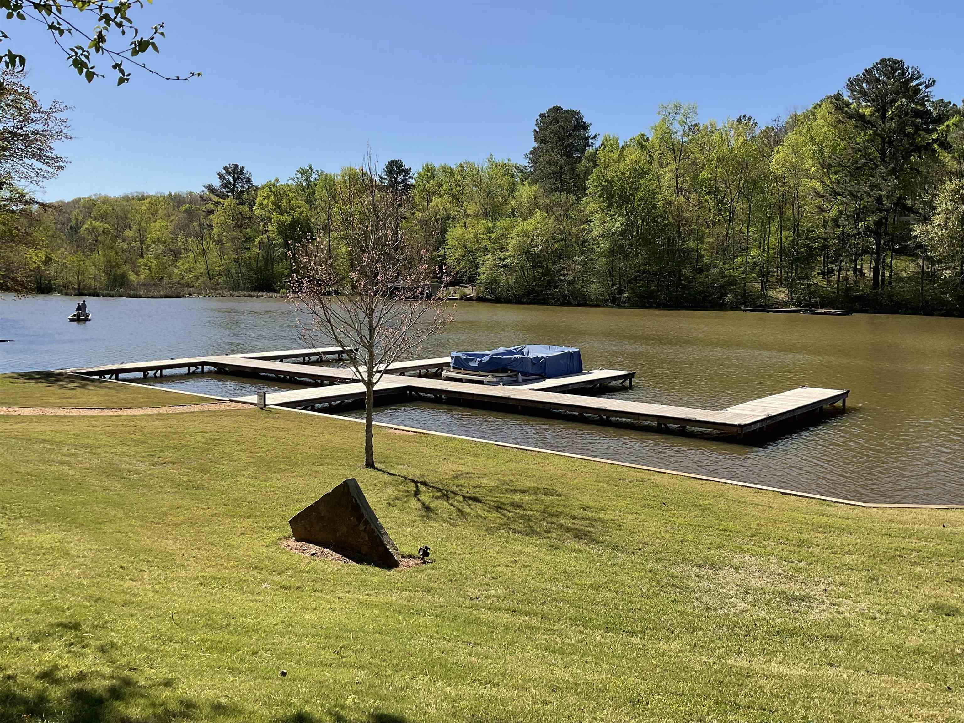 104 WATERSIDE DRIVE