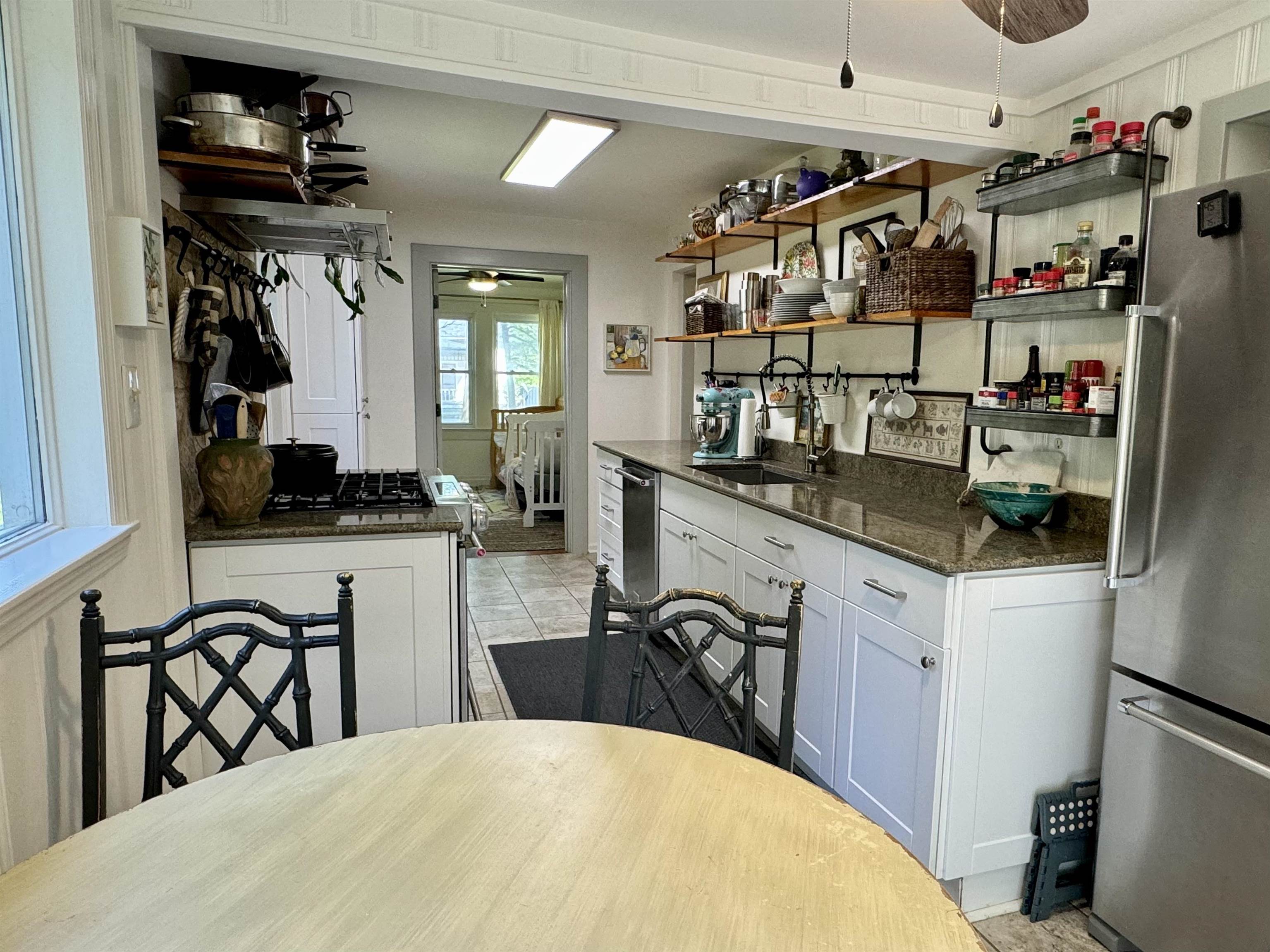 204 N WALNUT STREET