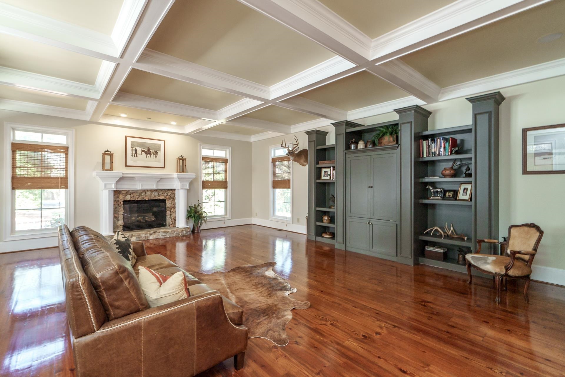407 MILL HOUSE RD