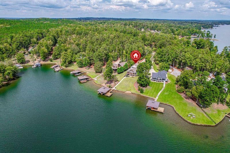 143 NE ISLAND CREEK DRIVE