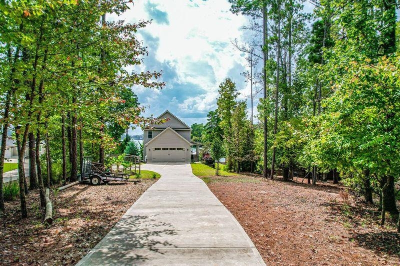 143 NE ISLAND CREEK DRIVE