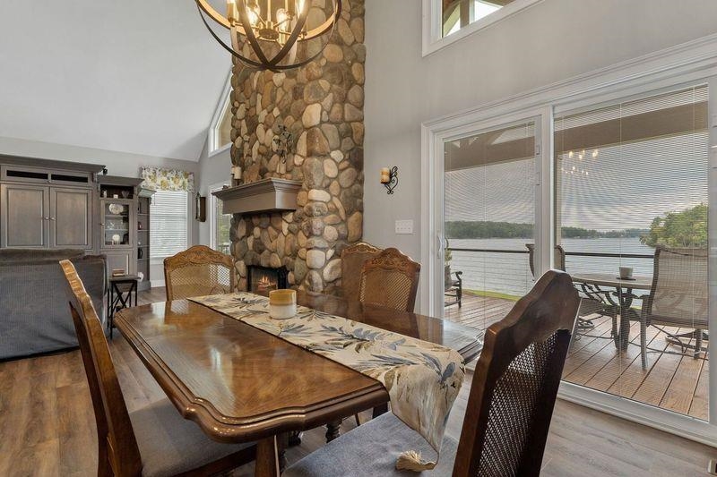 143 NE ISLAND CREEK DRIVE