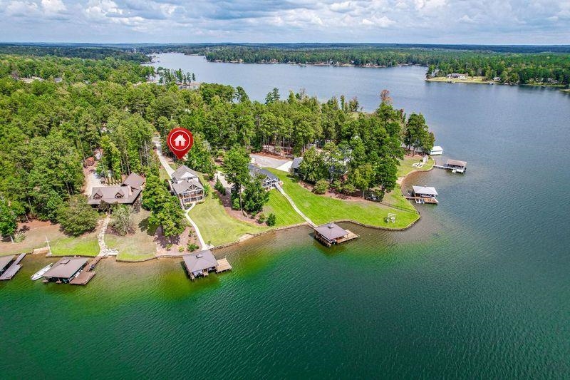 143 NE ISLAND CREEK DRIVE