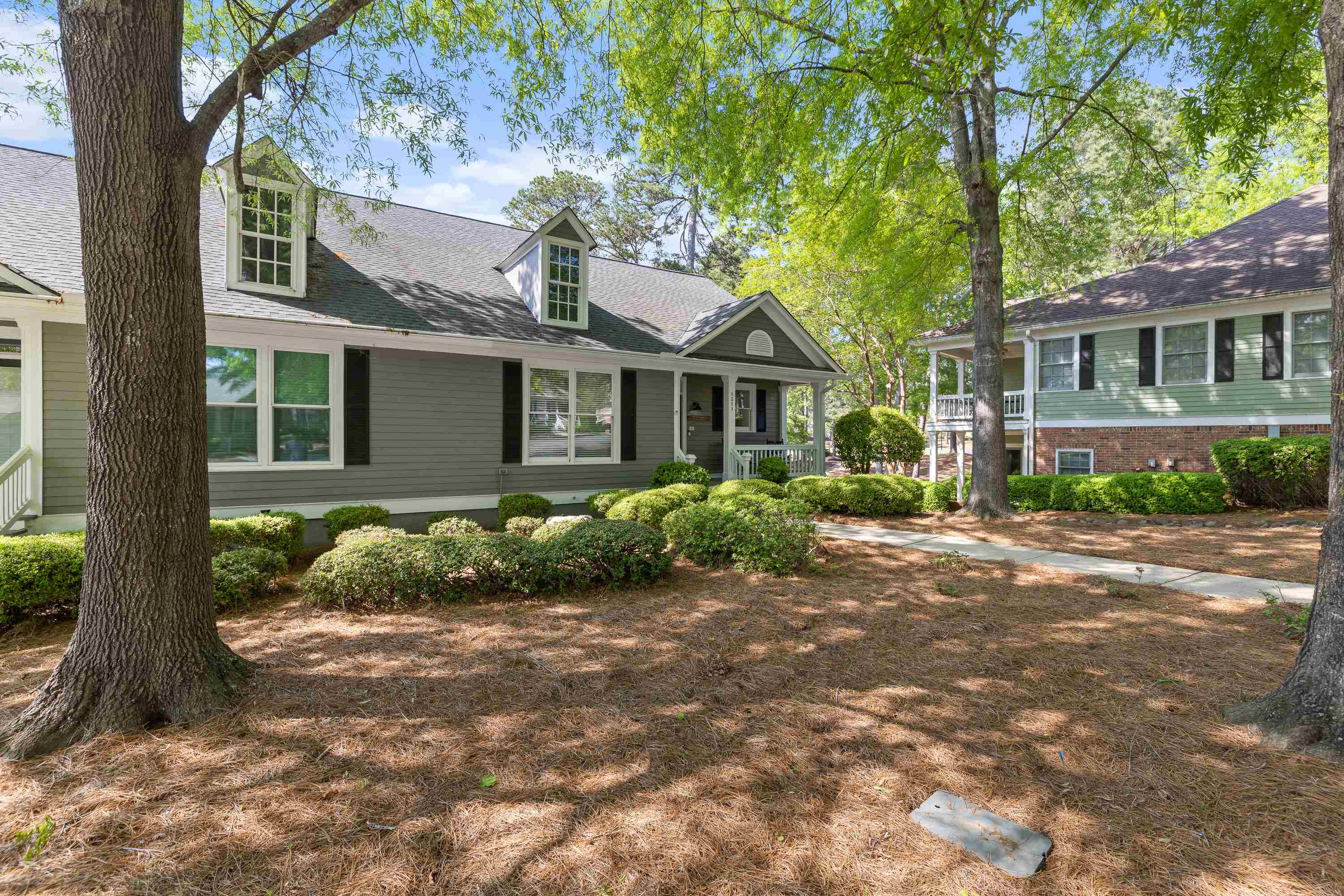 1211 MARINA COVE LANE
