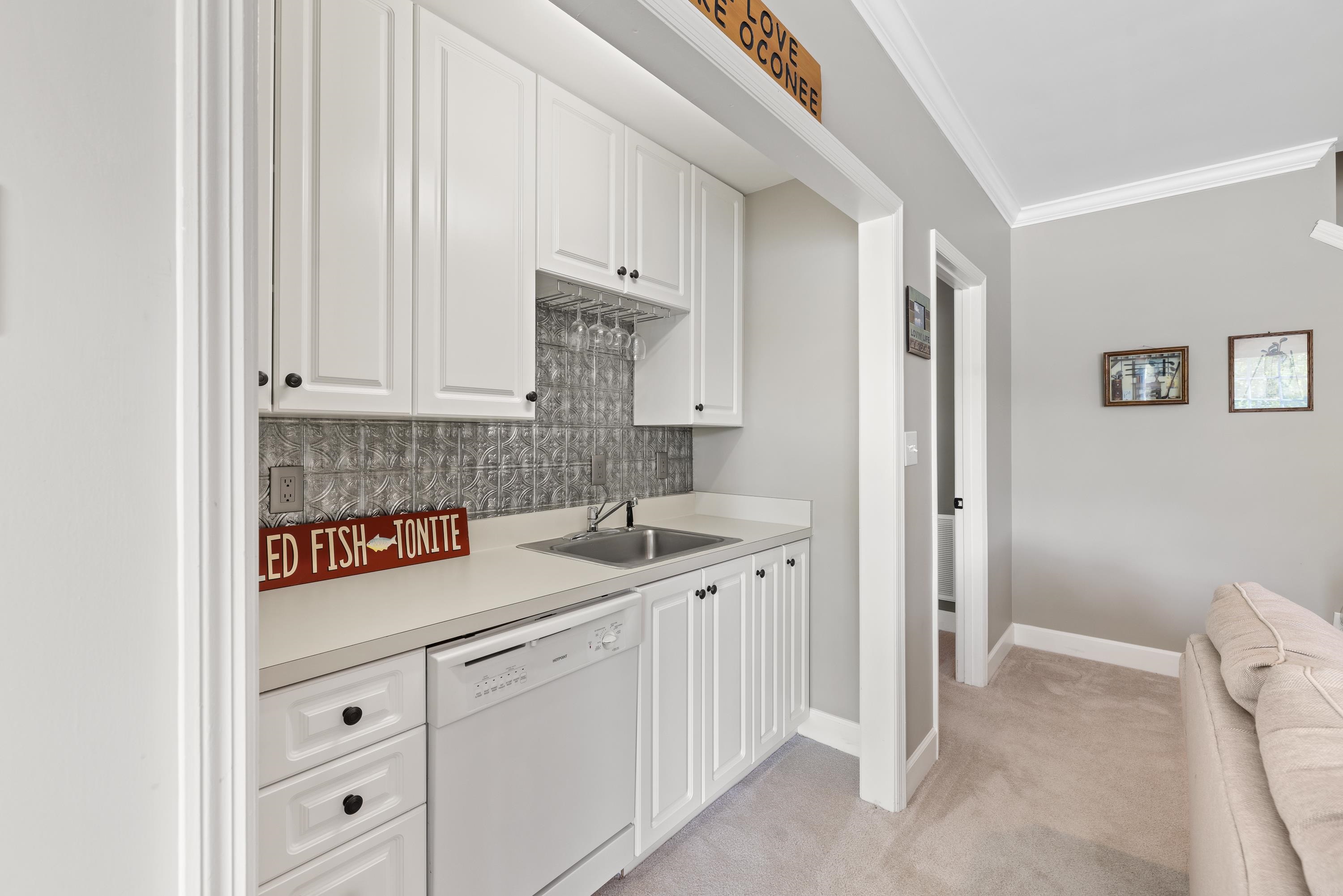 1211 MARINA COVE LANE