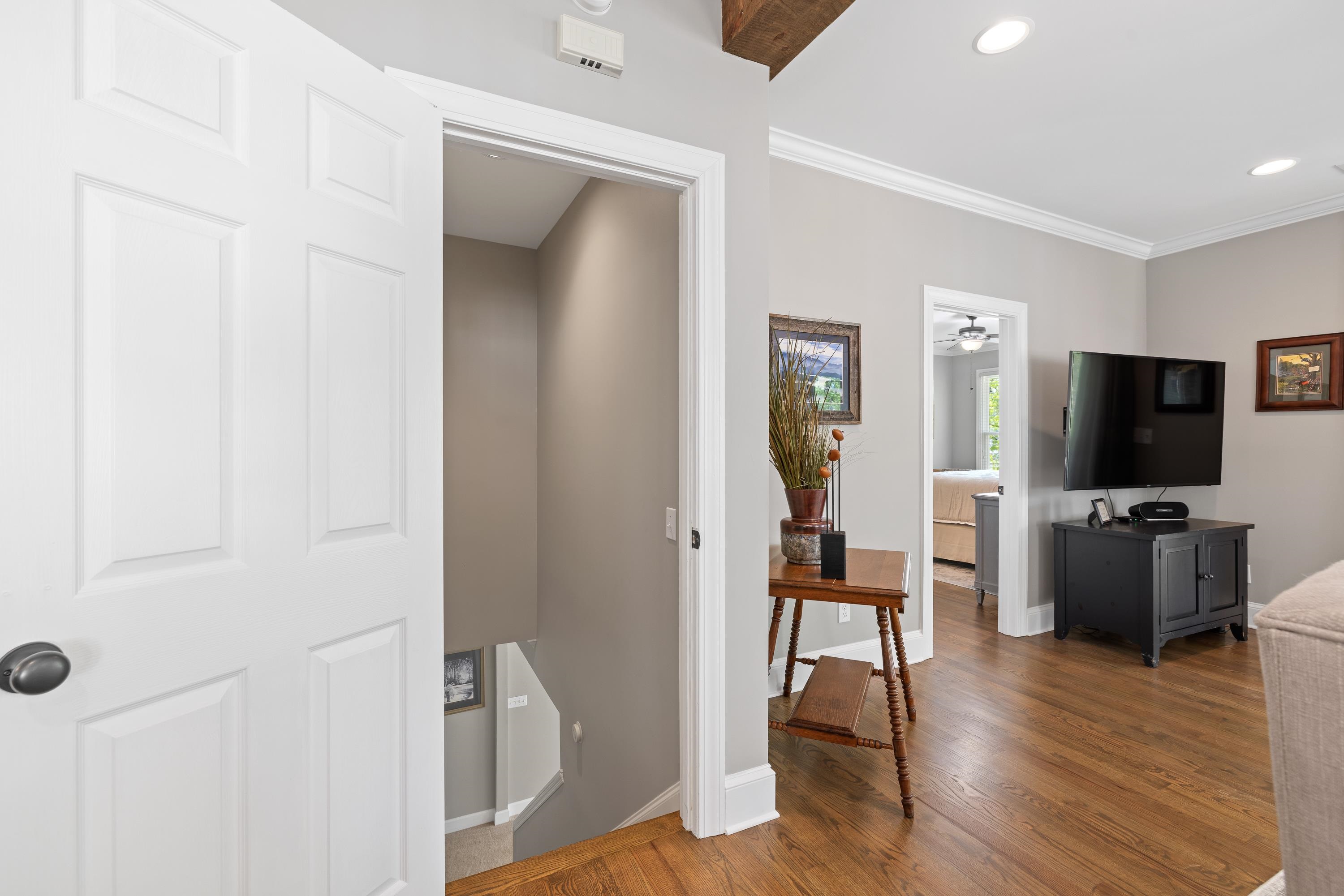 1211 MARINA COVE LANE