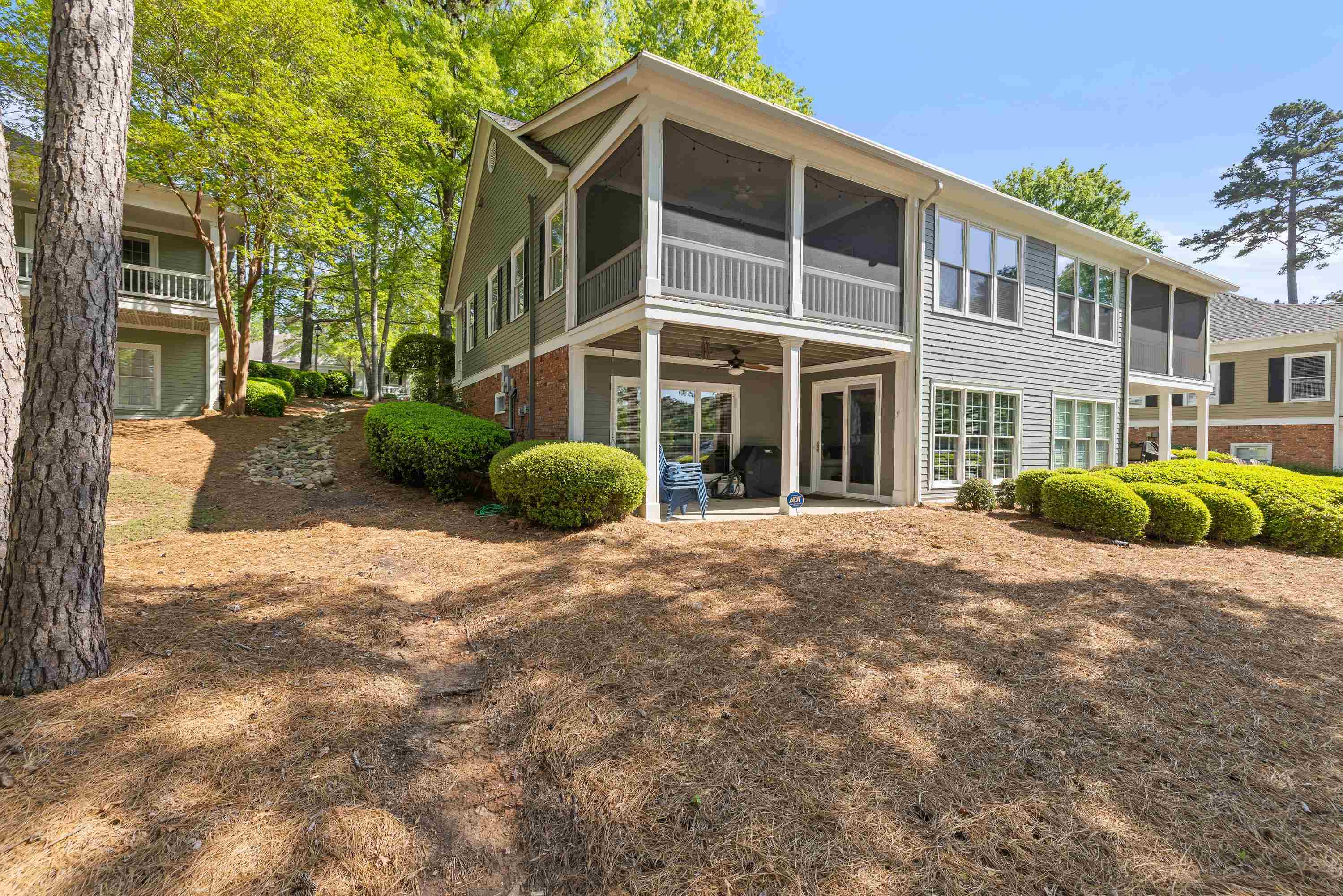 1211 MARINA COVE LANE