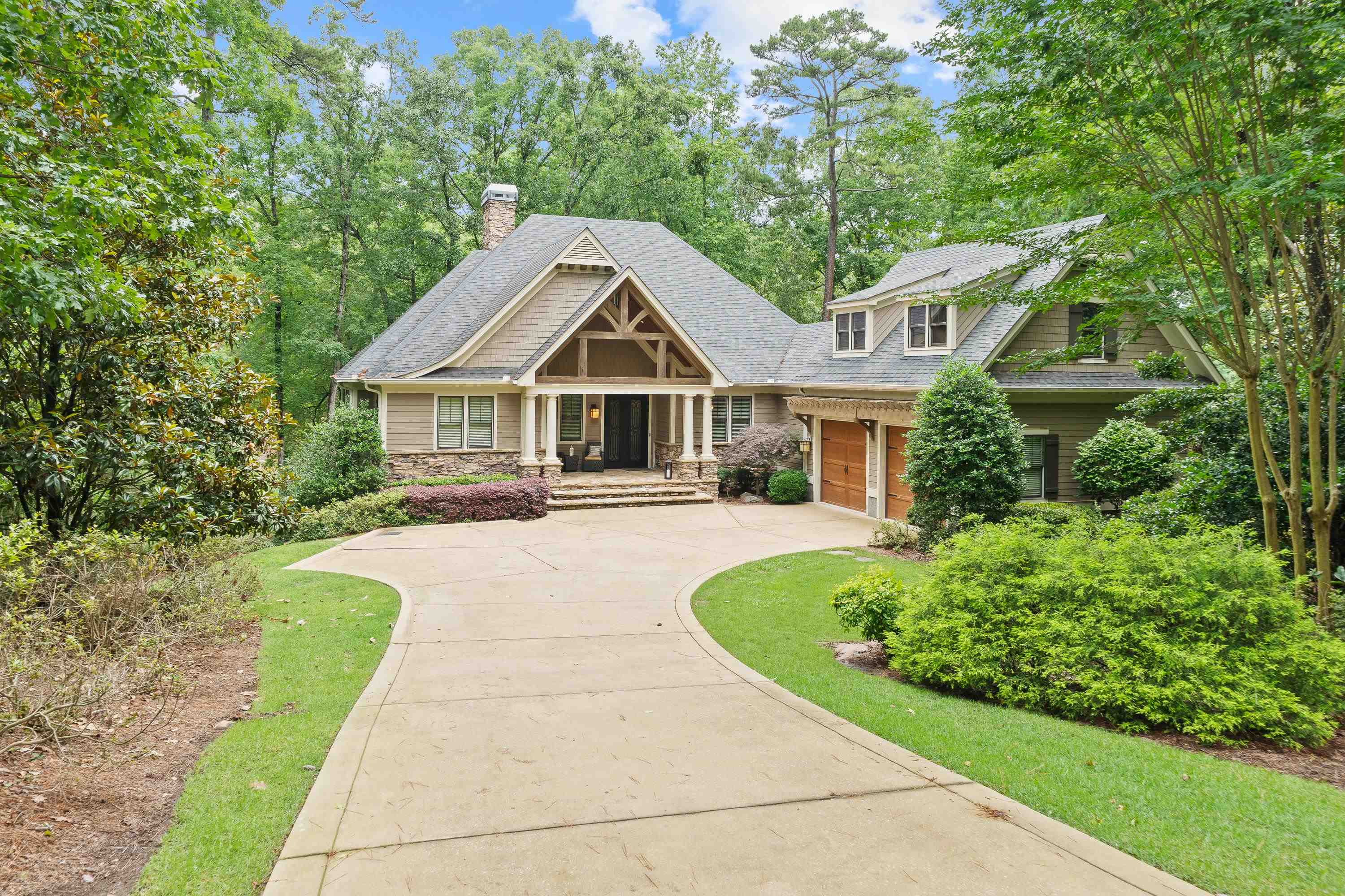 1121 CRACKERS NECK ROAD