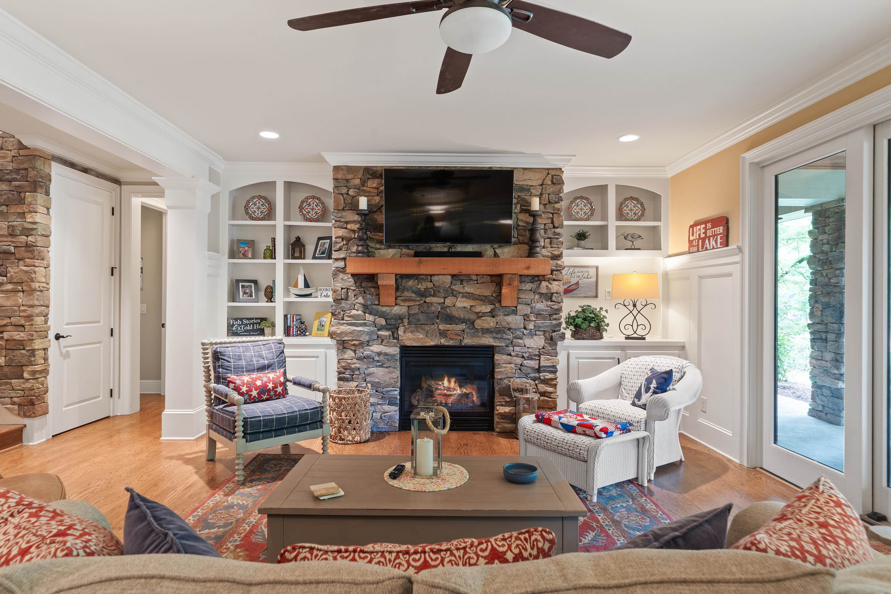1121 CRACKERS NECK ROAD
