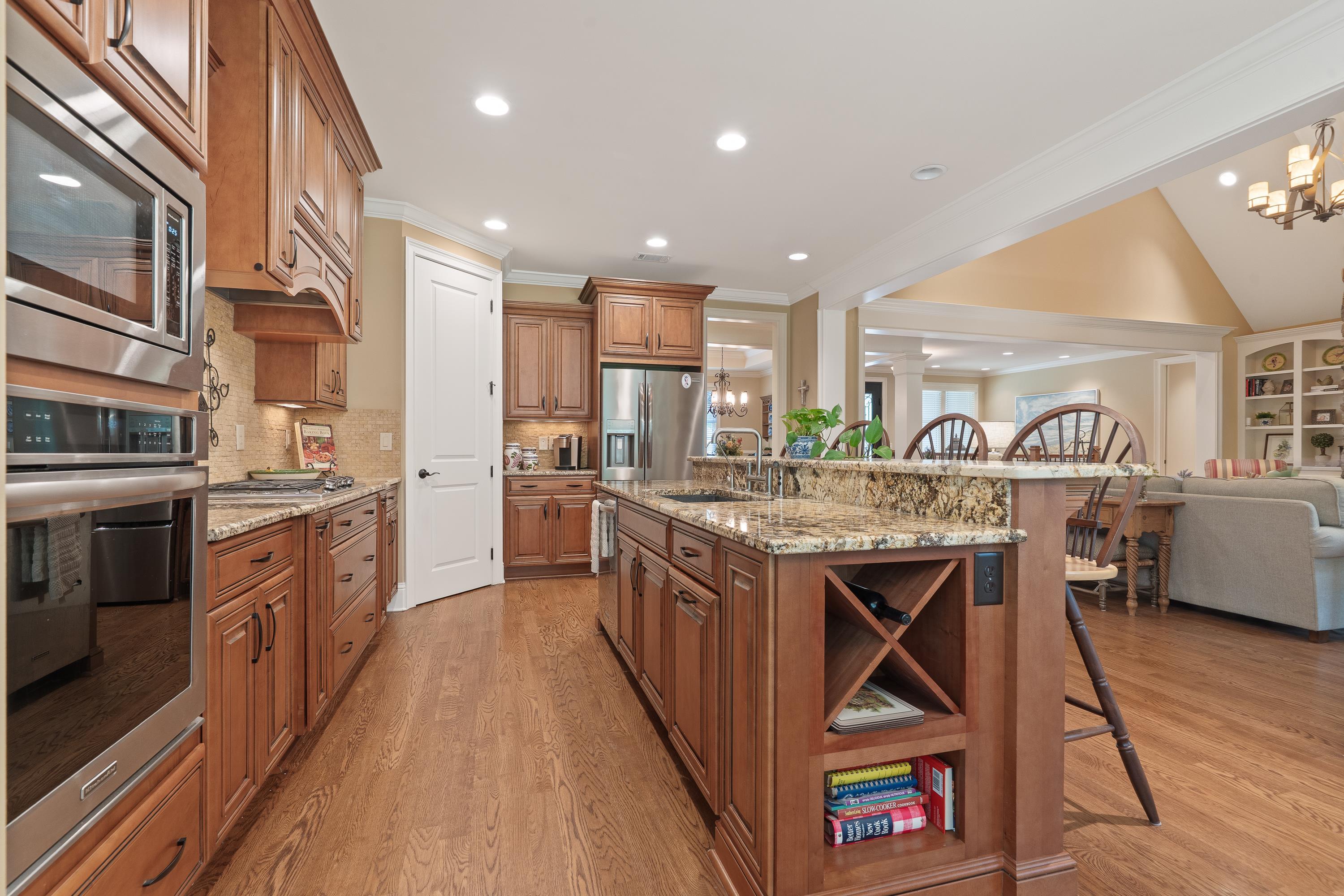 1121 CRACKERS NECK ROAD