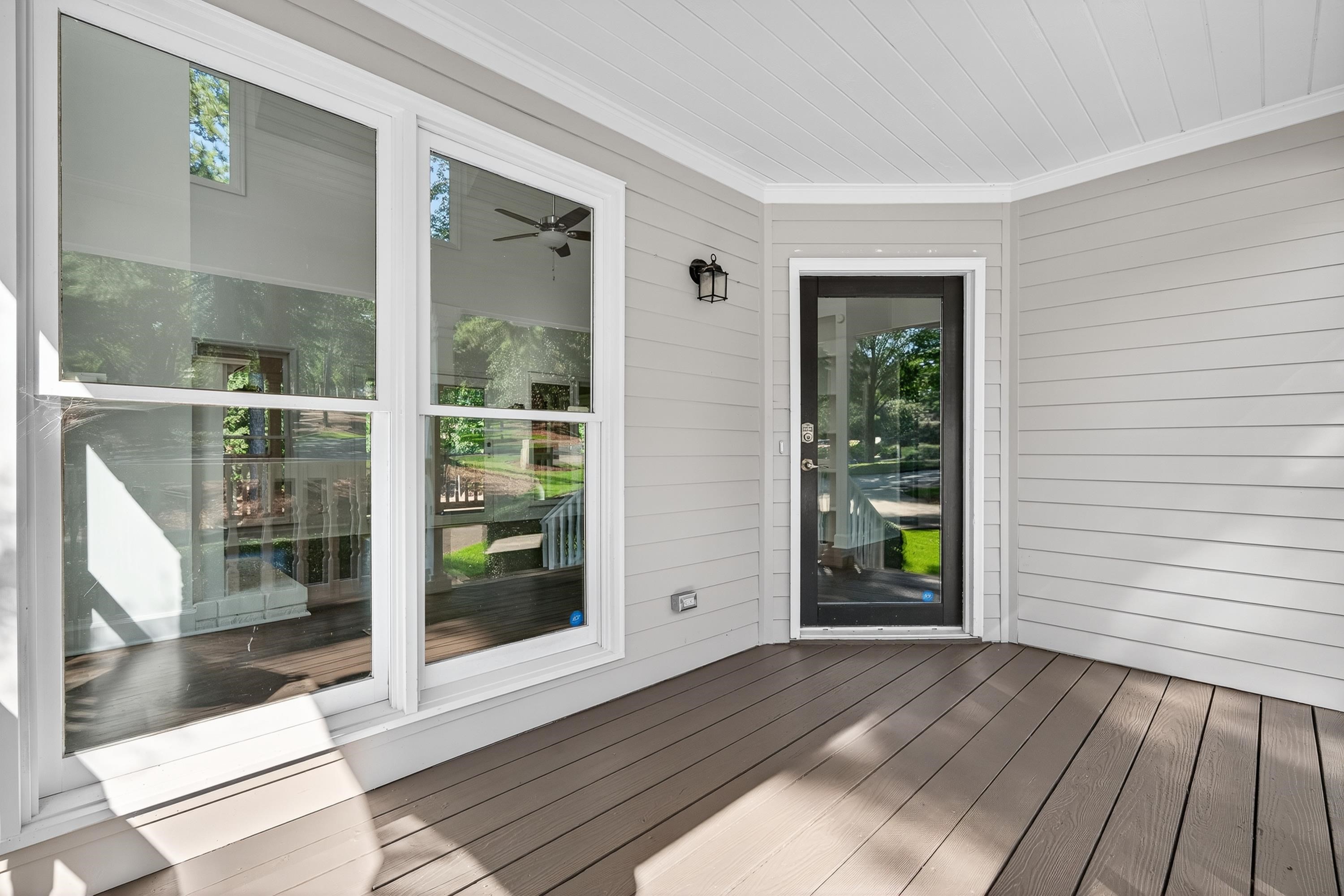 1073 CLUB HOUSE LANE
