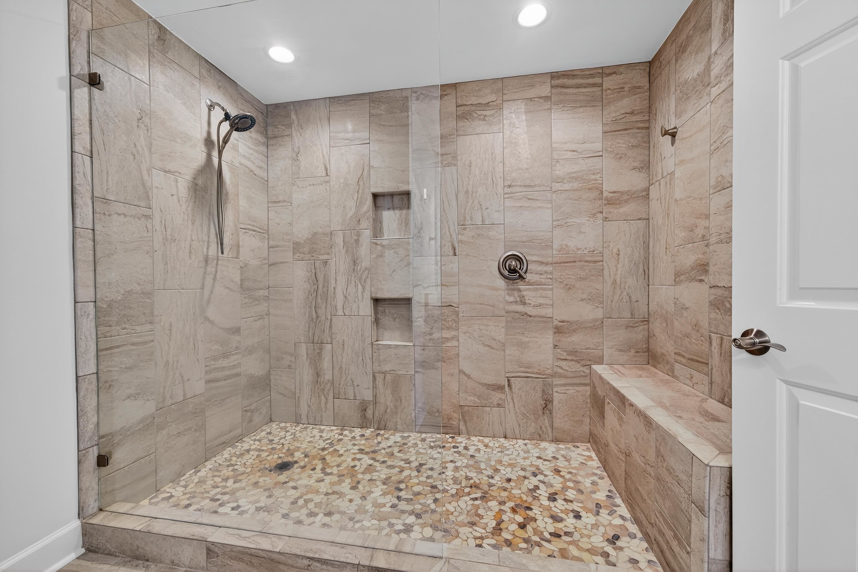 1073 CLUB HOUSE LANE
