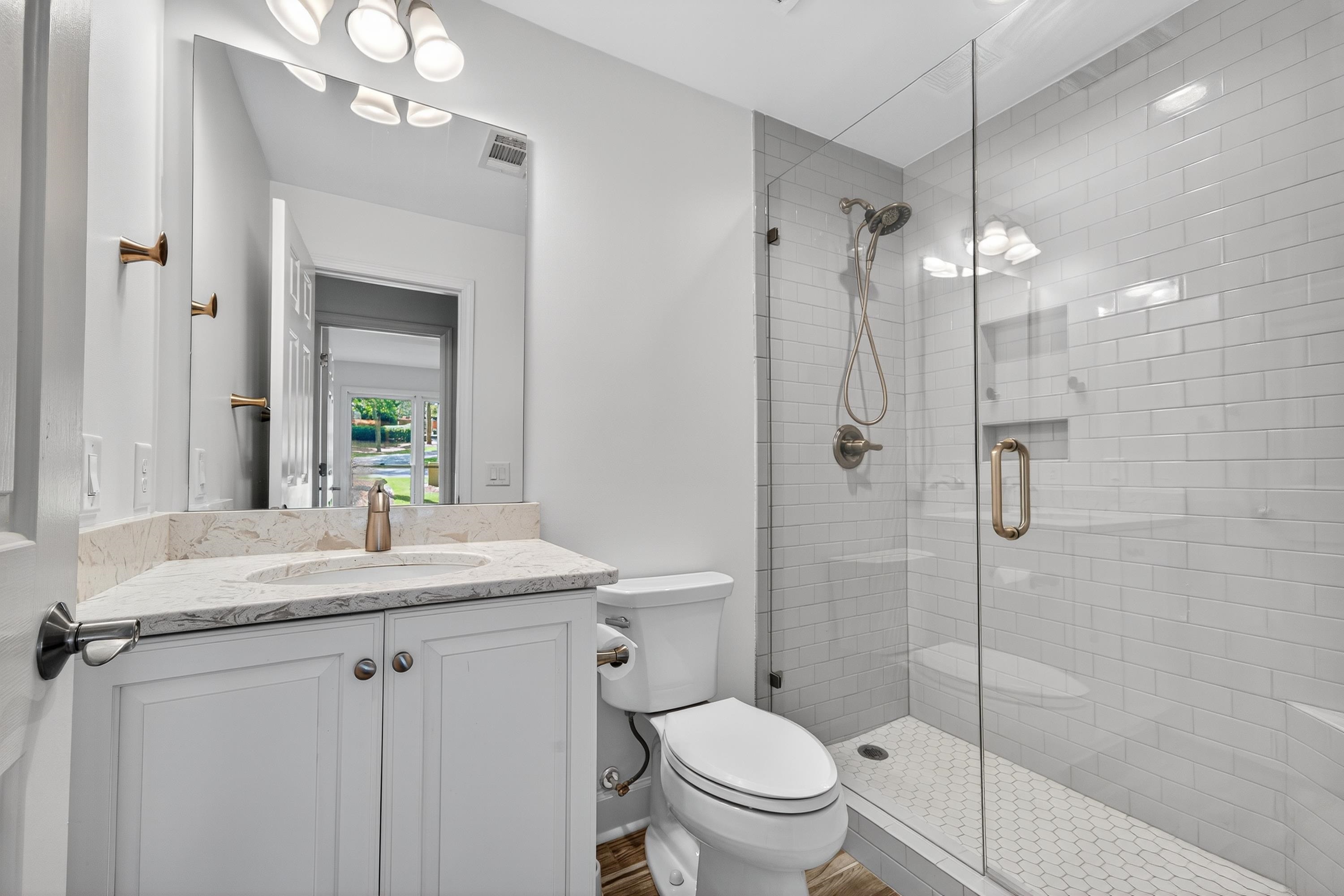1073 CLUB HOUSE LANE