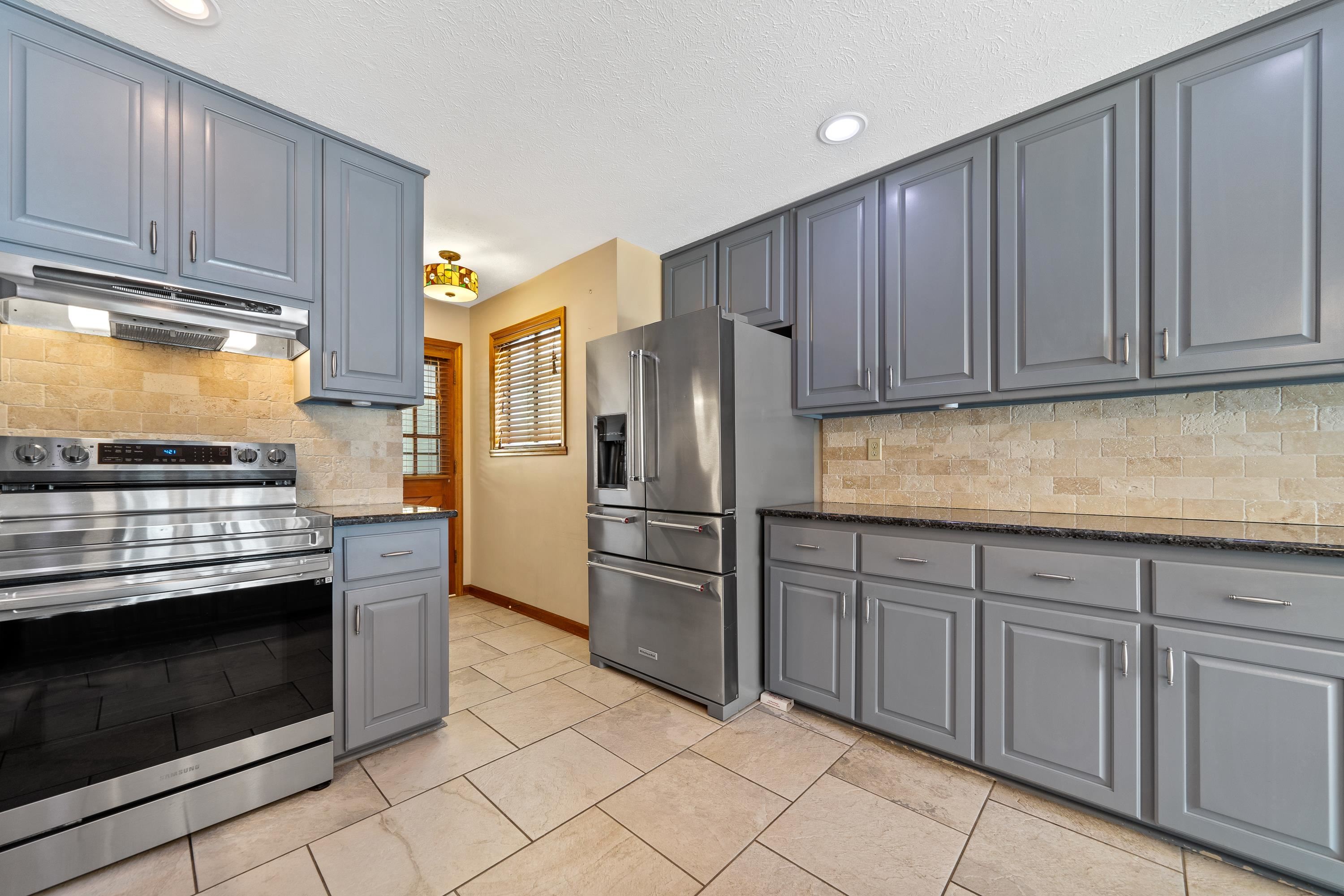 175 NORTH STEEL BRIDGE ROAD
