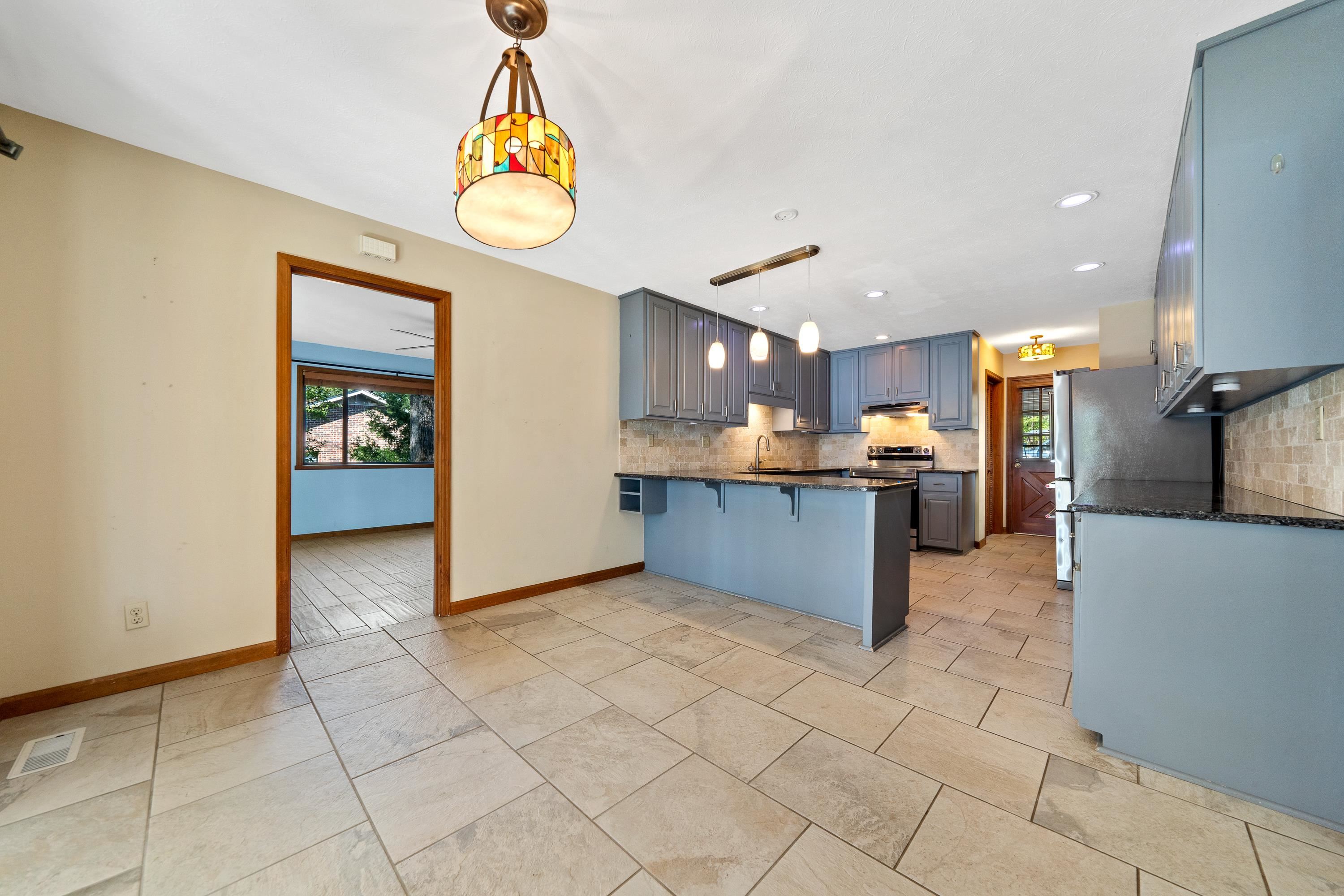 175 NORTH STEEL BRIDGE ROAD
