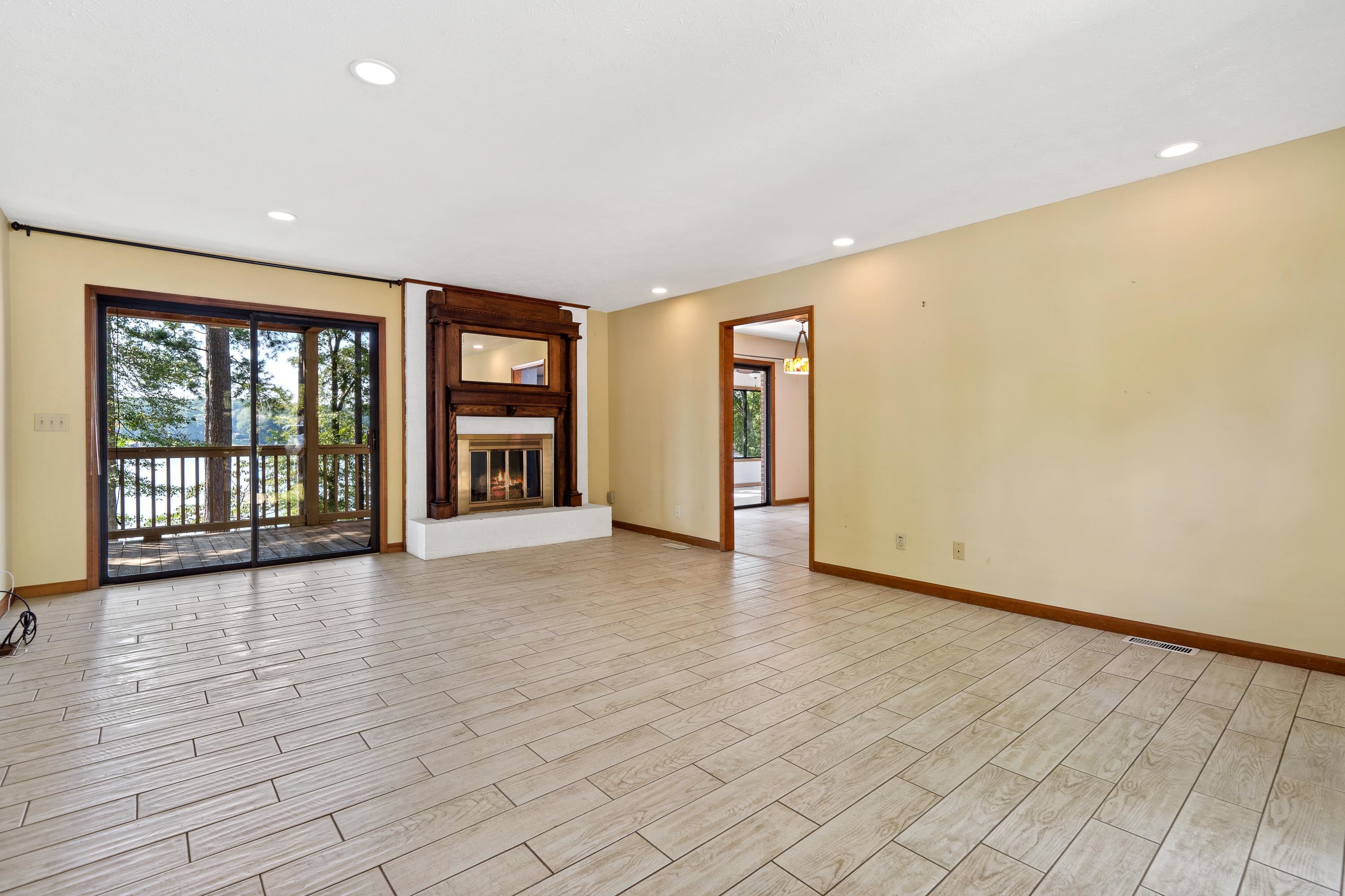 175 NORTH STEEL BRIDGE ROAD