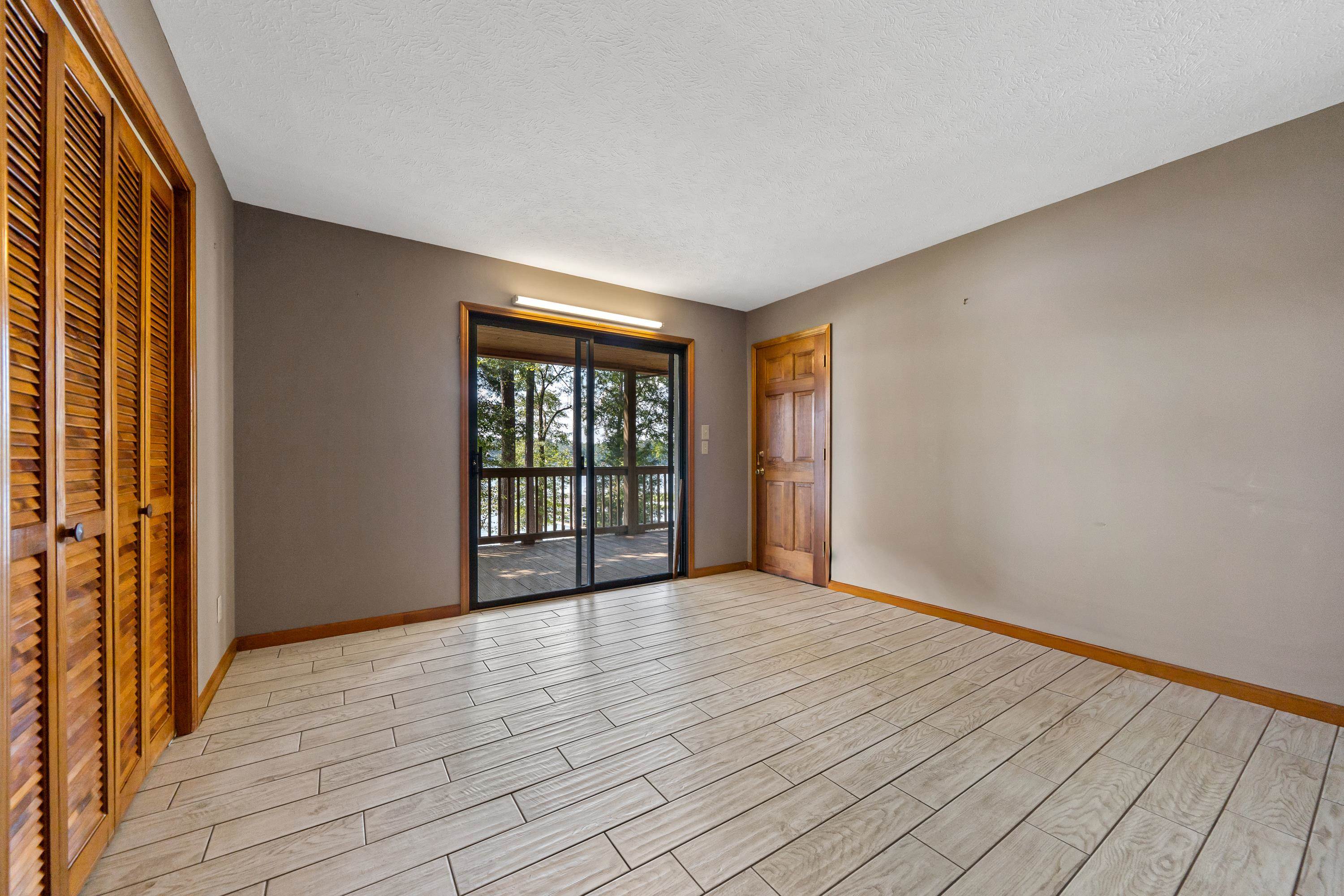 175 NORTH STEEL BRIDGE ROAD