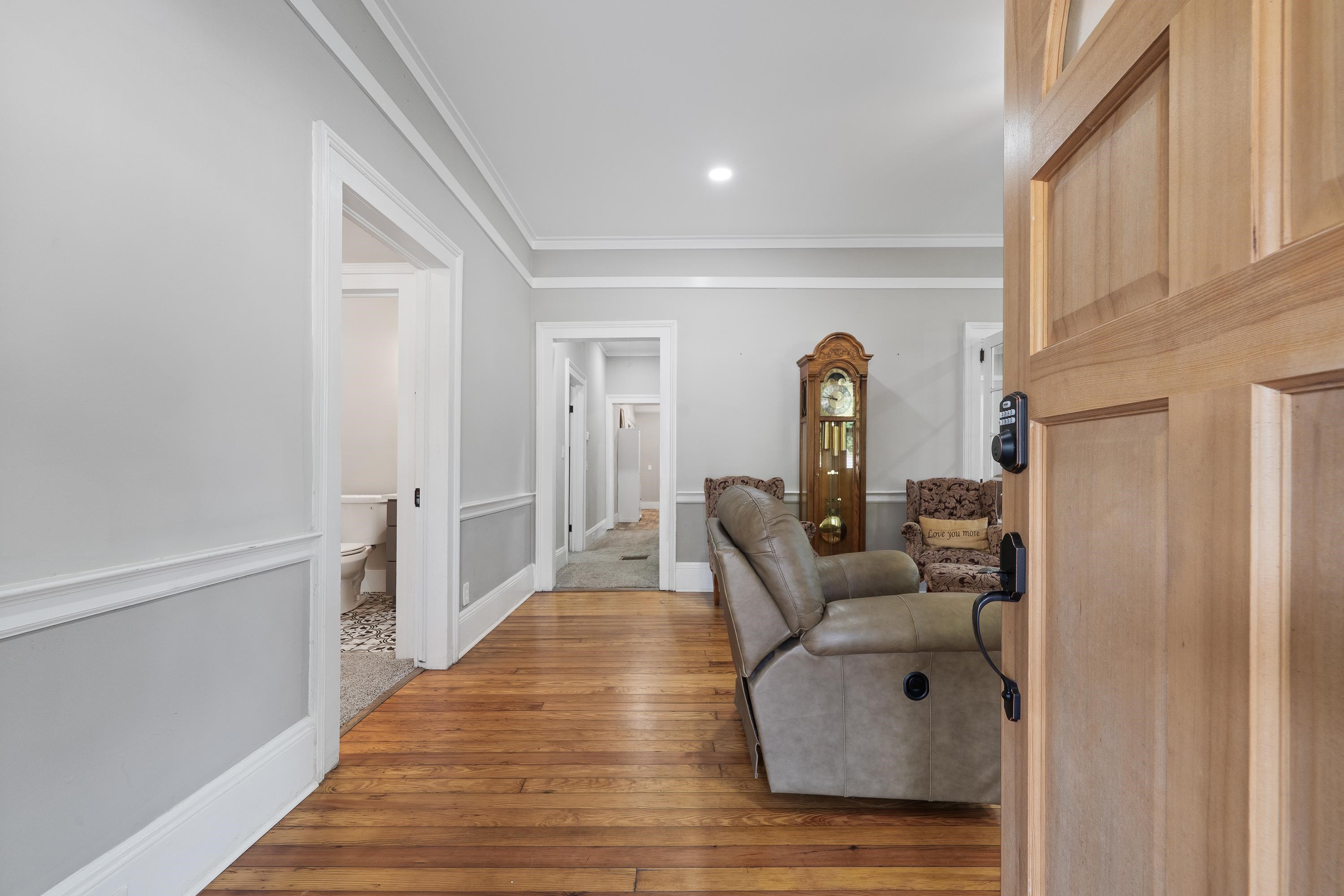 208 W WEST SOUTH STREET