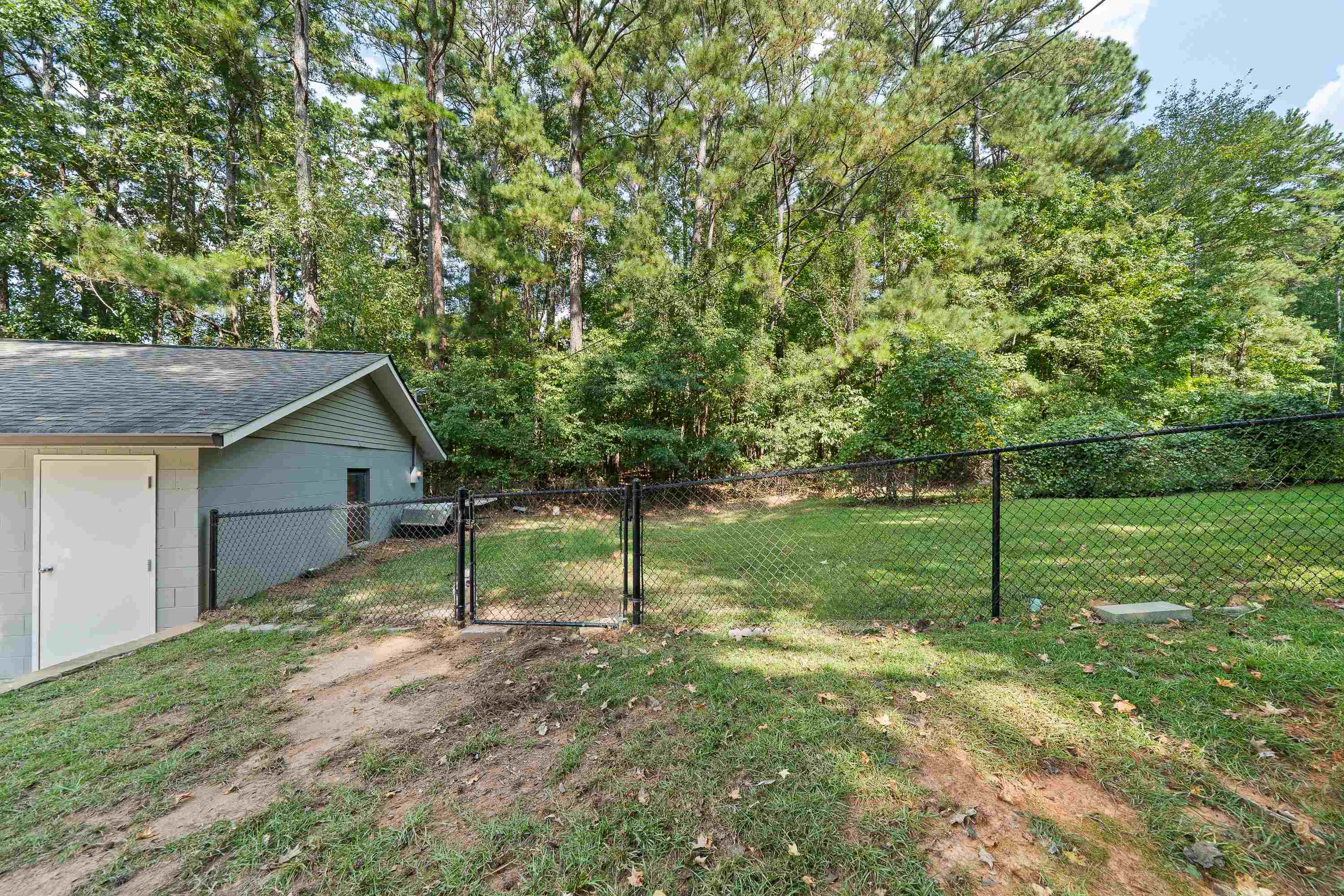 338 SINCLAIR ROAD