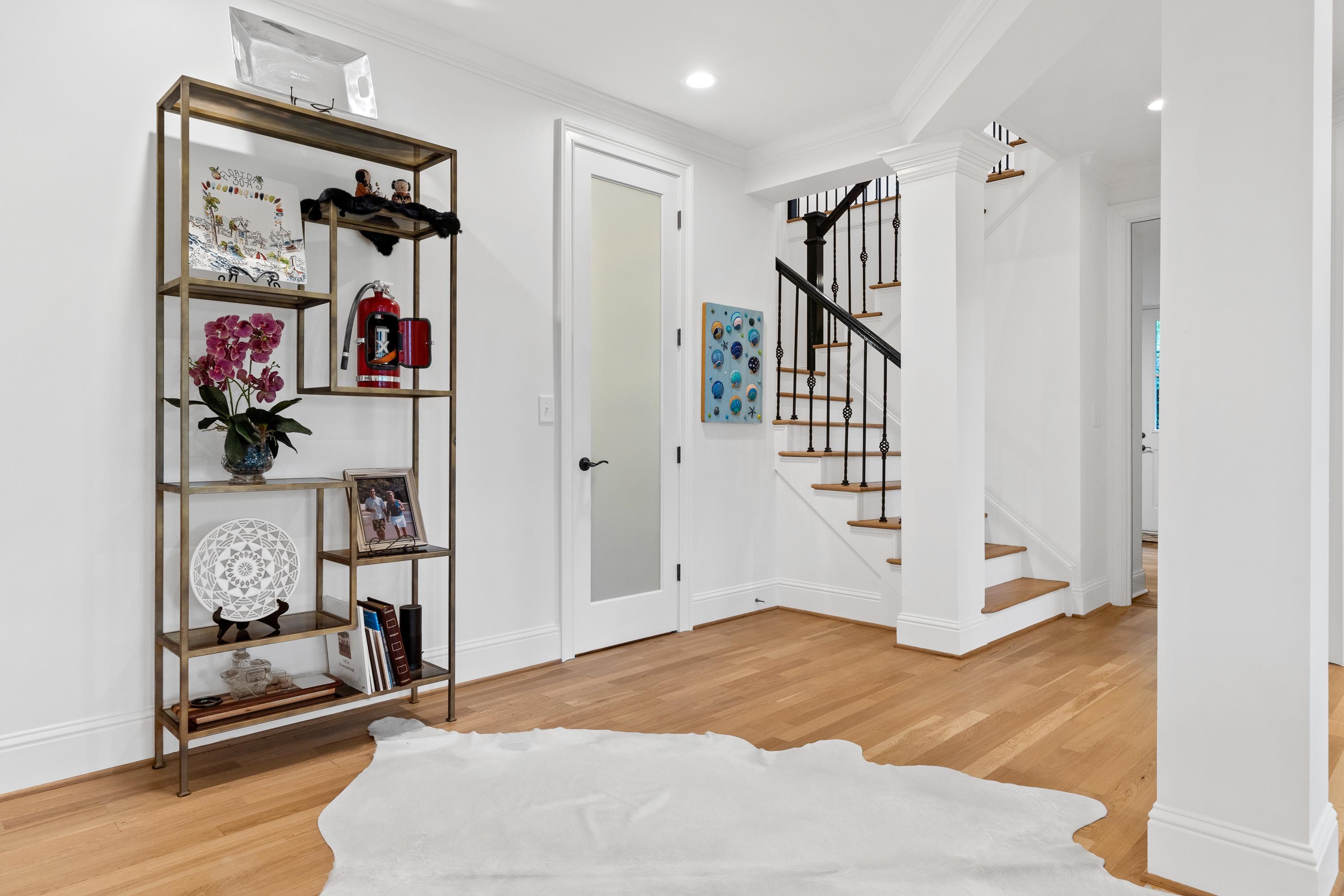 1090 CURTRIGHT PLACE